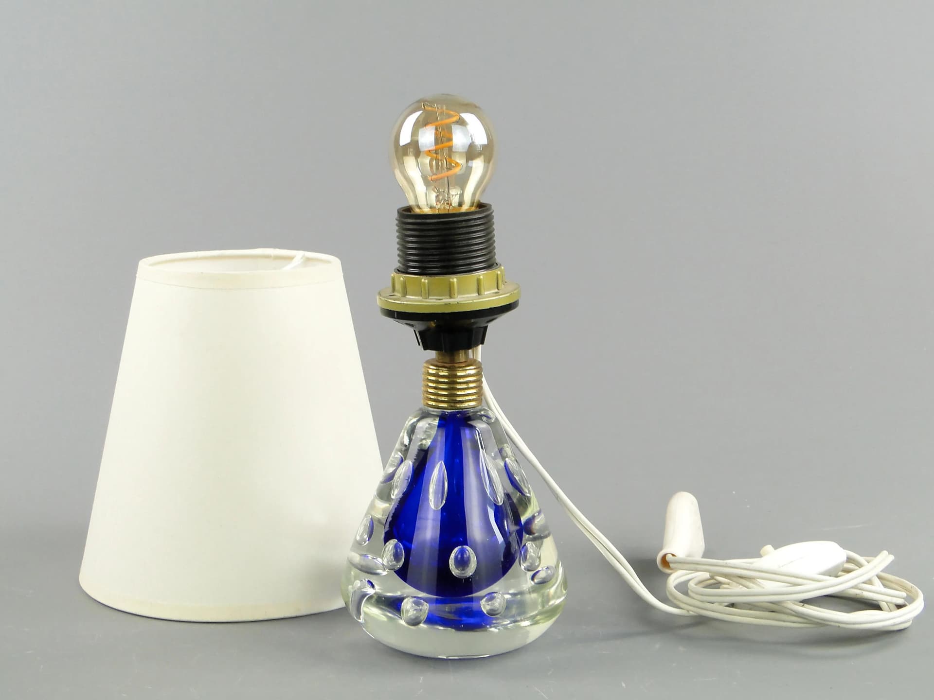 Lampa stołowa, szkło niebieskie, Val St Lambert, Belgia, lata 60. - 163556