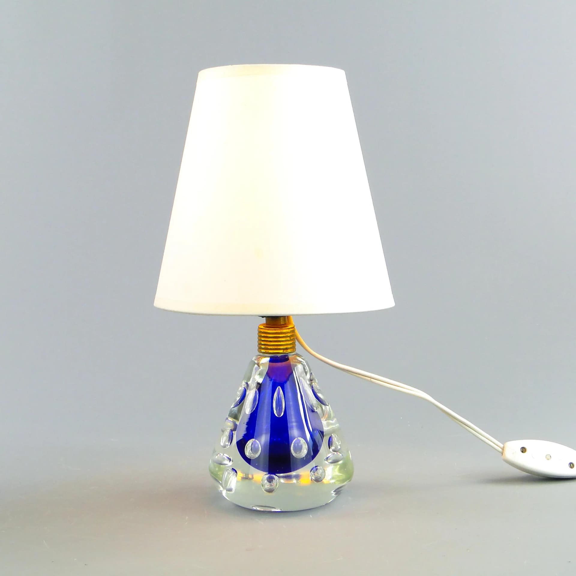 Lampa stołowa, szkło niebieskie, Val St Lambert, Belgia, lata 60. - 163561