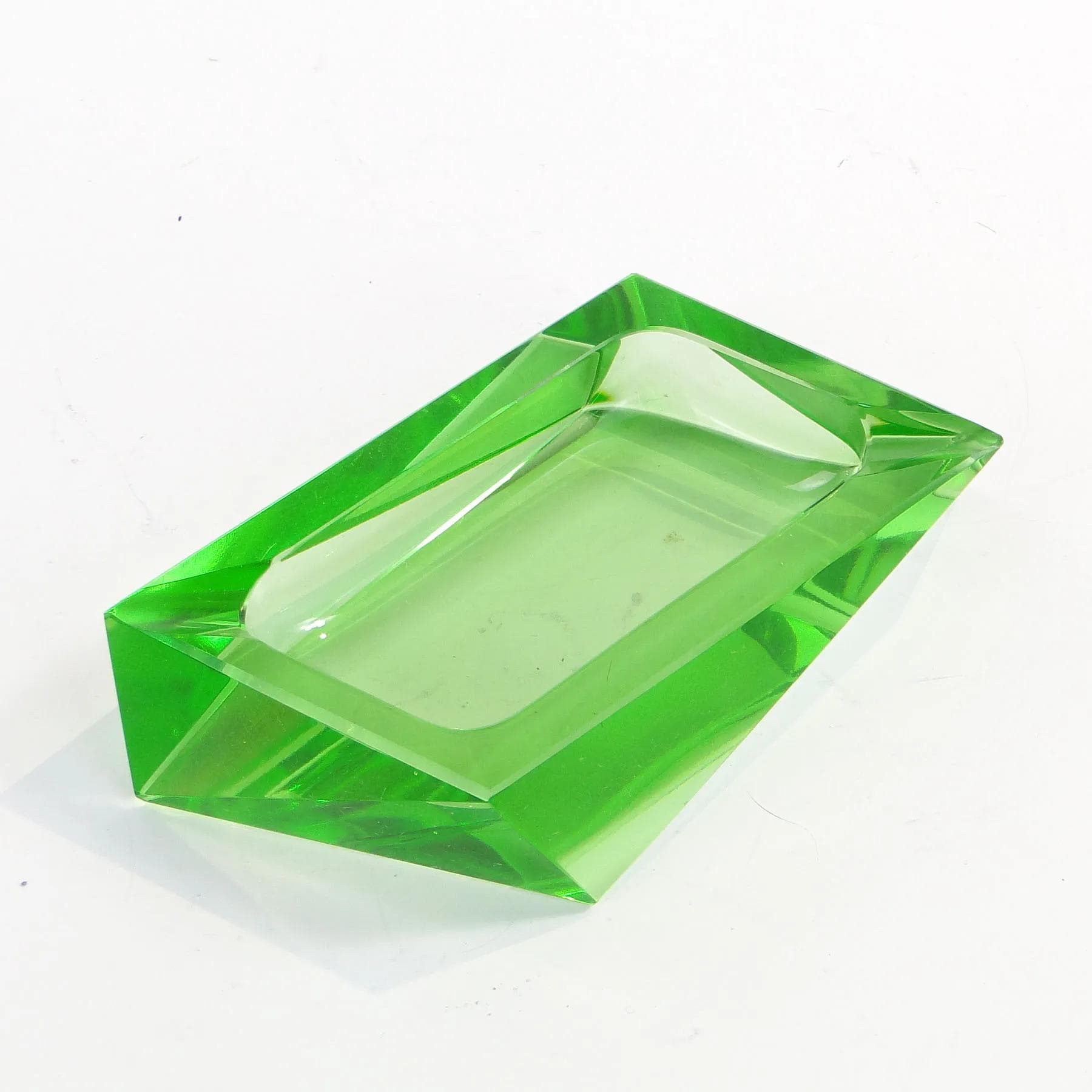 Ashtray Art Deco, green, crystal, Czech Republic, 1930s. - 10483