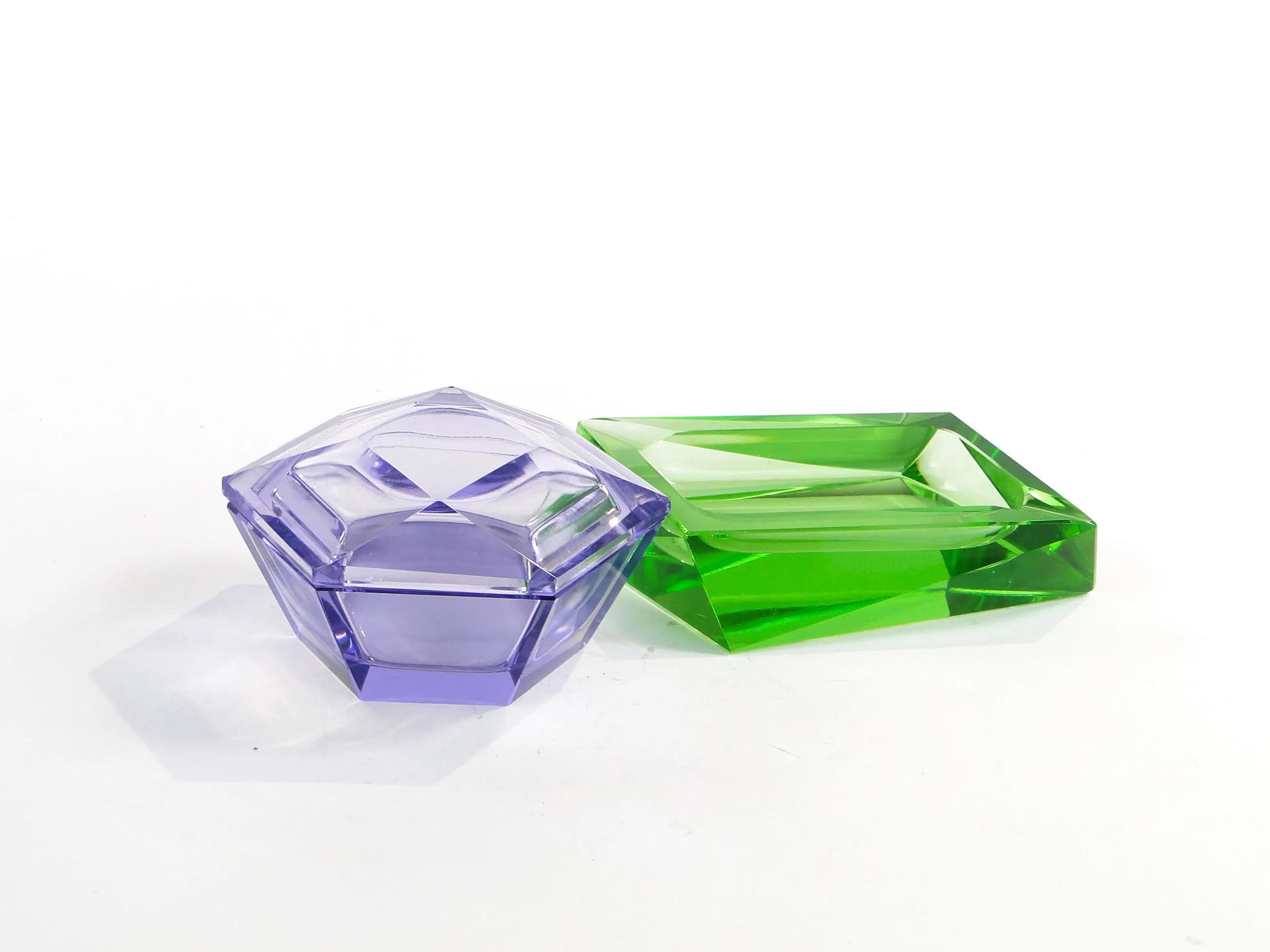 Ashtray Art Deco, green, crystal, Czech Republic, 1930s. - 10488