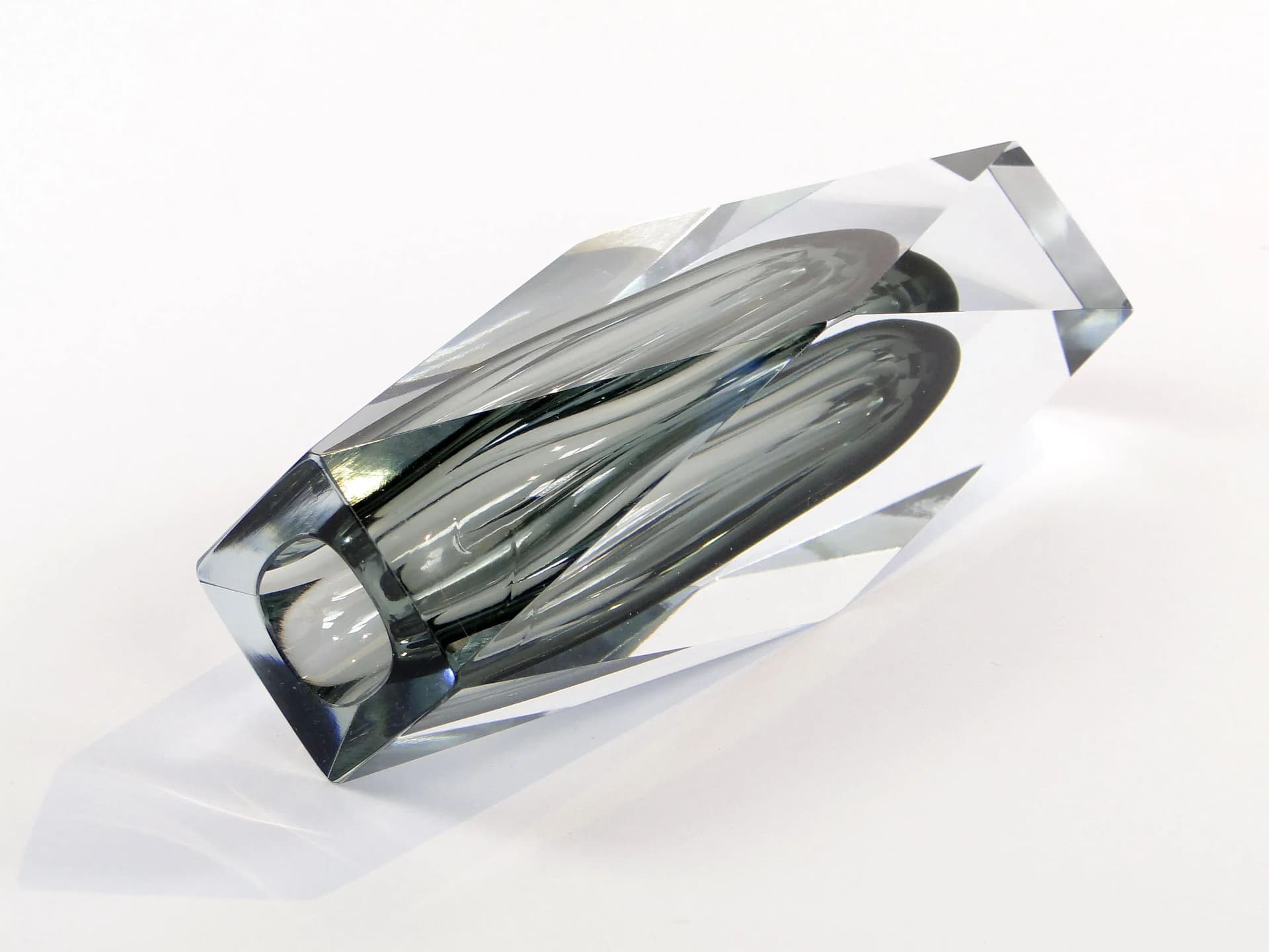 Wazon kryształowy, szary, Niemcy, lata 50. - 10479