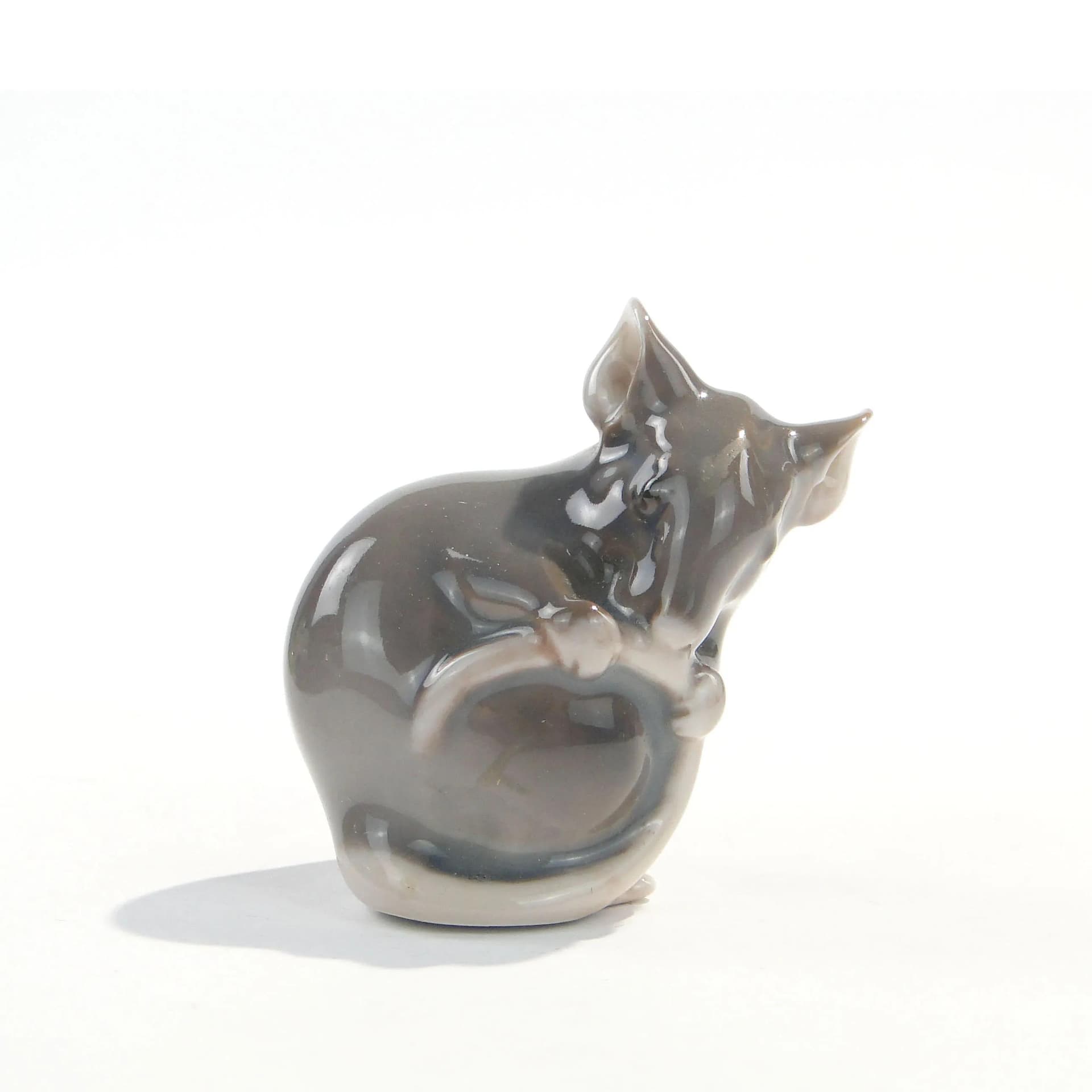 Mouse figurine, model 3180, grey silver porcelain, Royal Copenhagen, Denmark, 1960s. - 163276