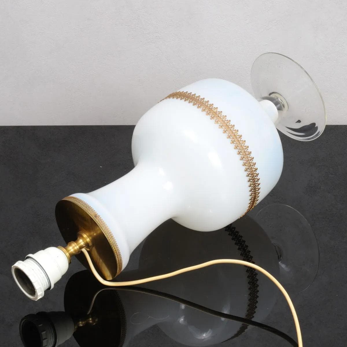 Lampa stołowa, biały, szkło, Włochy, lata 60. - 162286