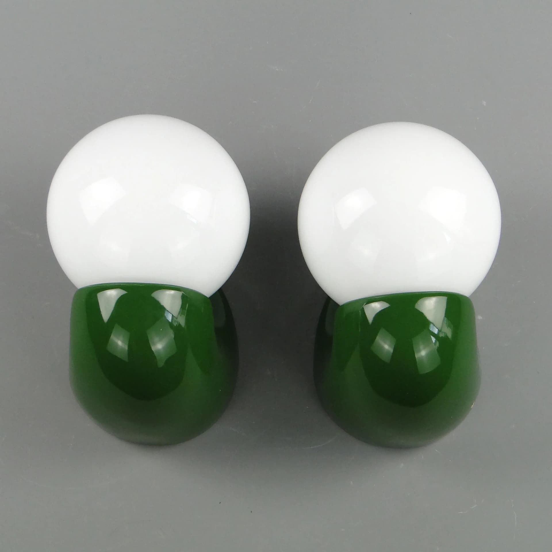Pair of wall sconces, green ceramics, white glass, Poland, 1970s. - 162823