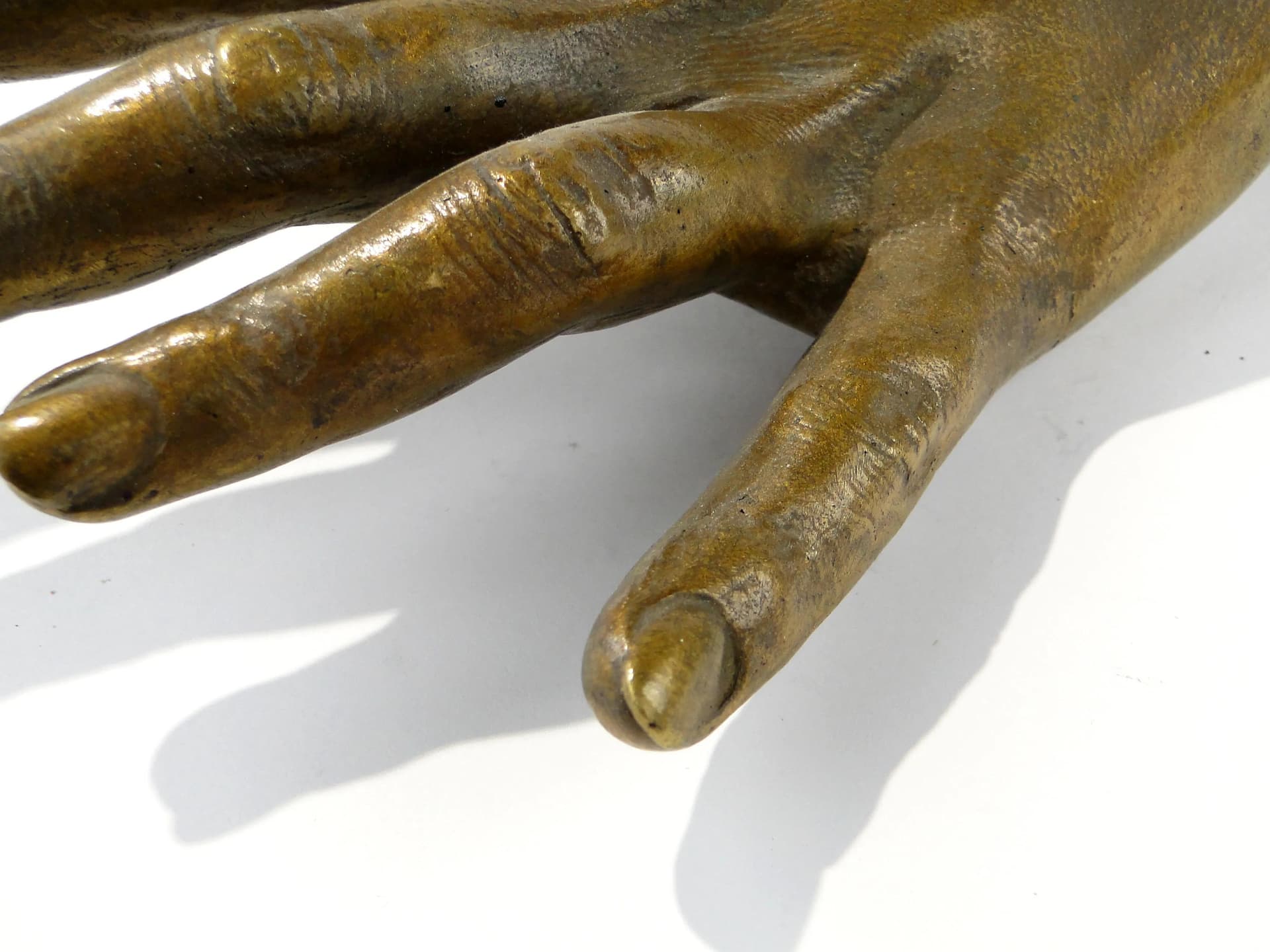 Life-Size Hand Sculpture, golden bronze, France, early 20th c. - 162702