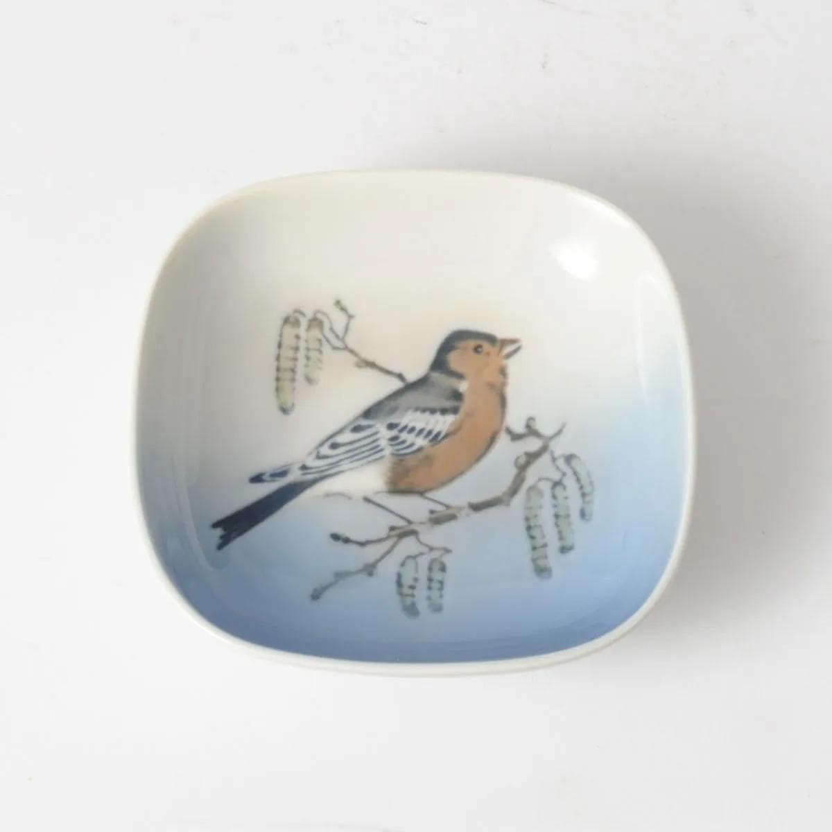 Talerz dekoracyjny, biały niebieski, porcelana, Royal Copenhagen, Dania, lata 60. - 164476