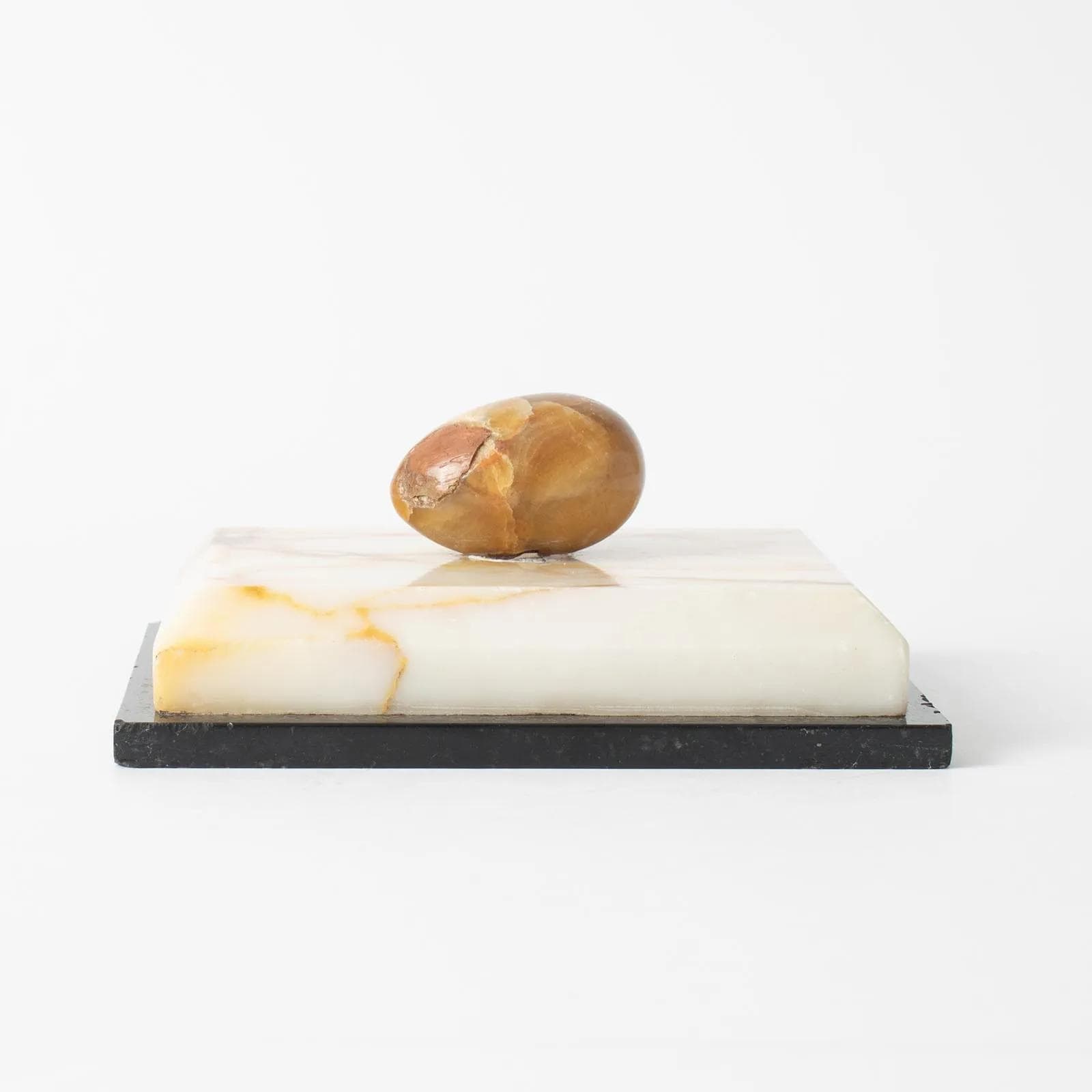 Paperweight Art Deco, black and beige marble, brown onyx, Poland, 1920s. - 164450