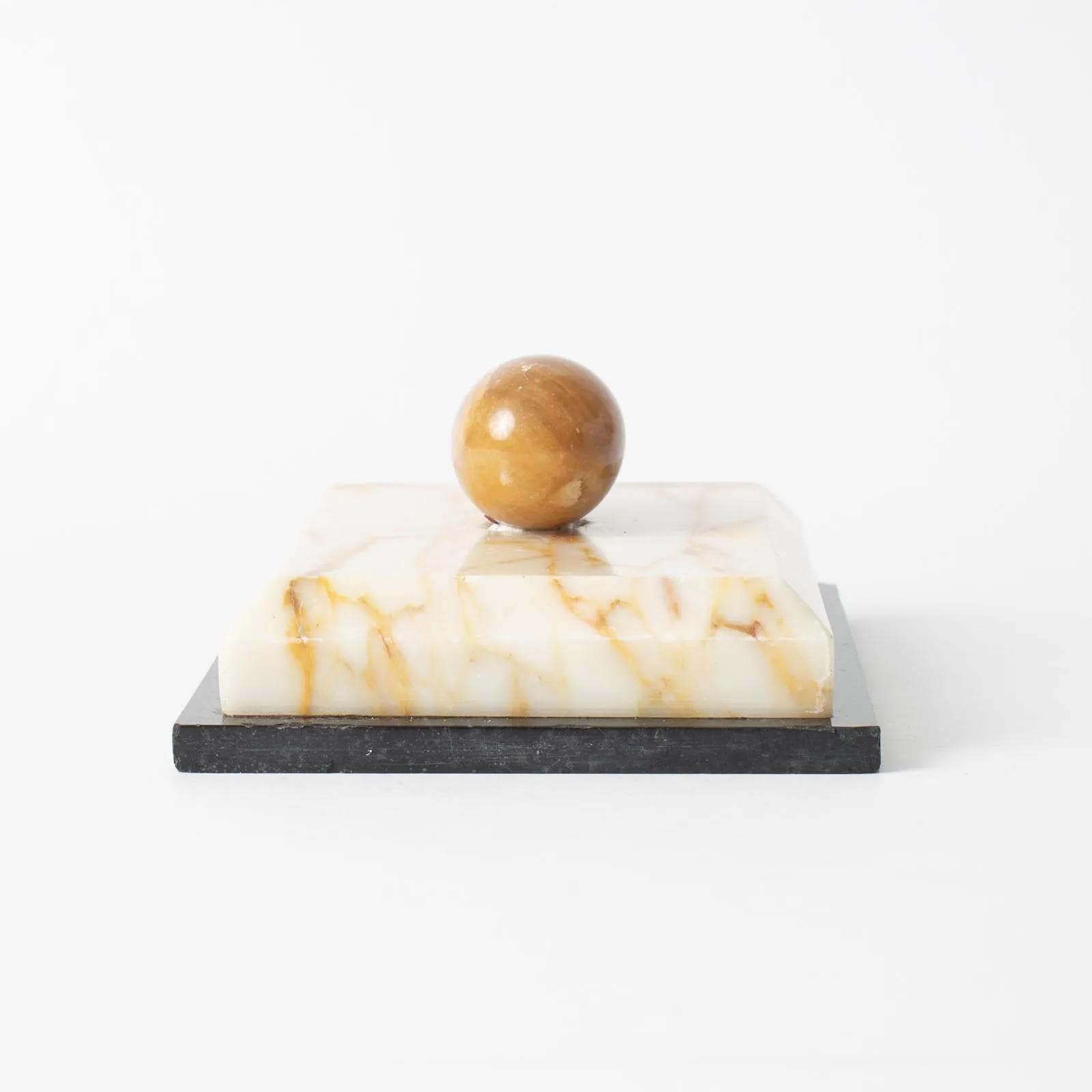 Paperweight Art Deco, black and beige marble, brown onyx, Poland, 1920s. - 164453