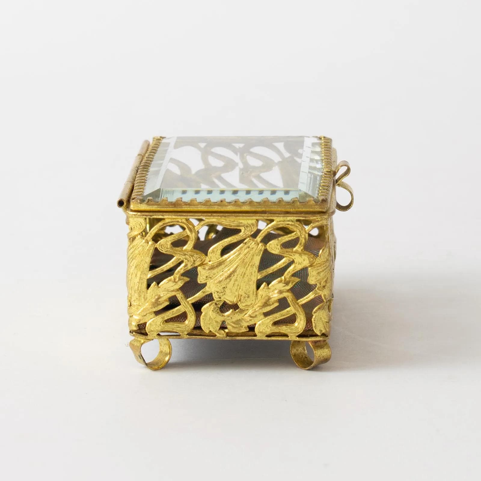 Jewelry box, Art Nouveau, golden metal, crystal glass, 1960s - 164577