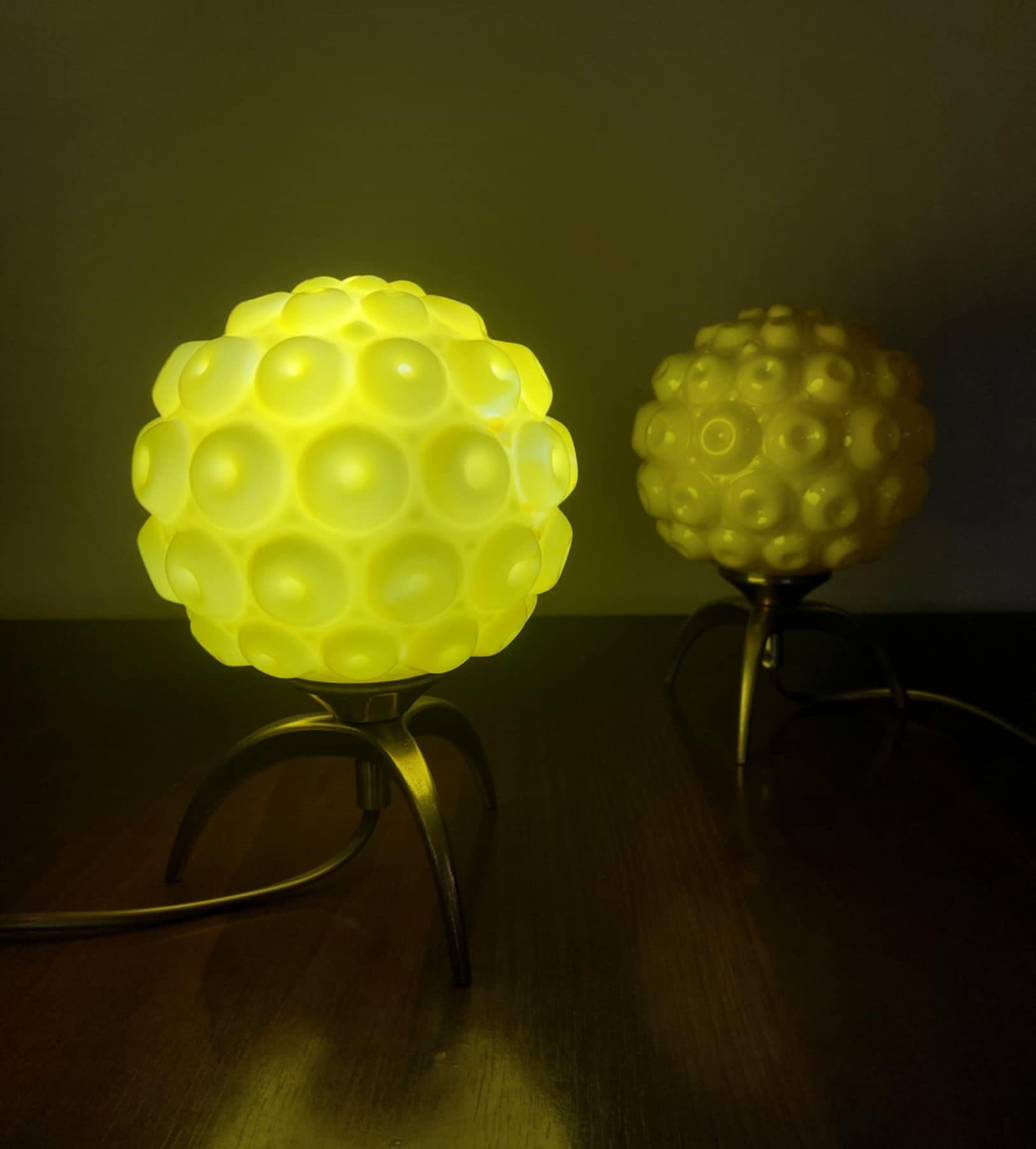 Para lamp stołowych Space Age, szkło żółte, mosiądz złoty, Włochy, lata 70. - 167833