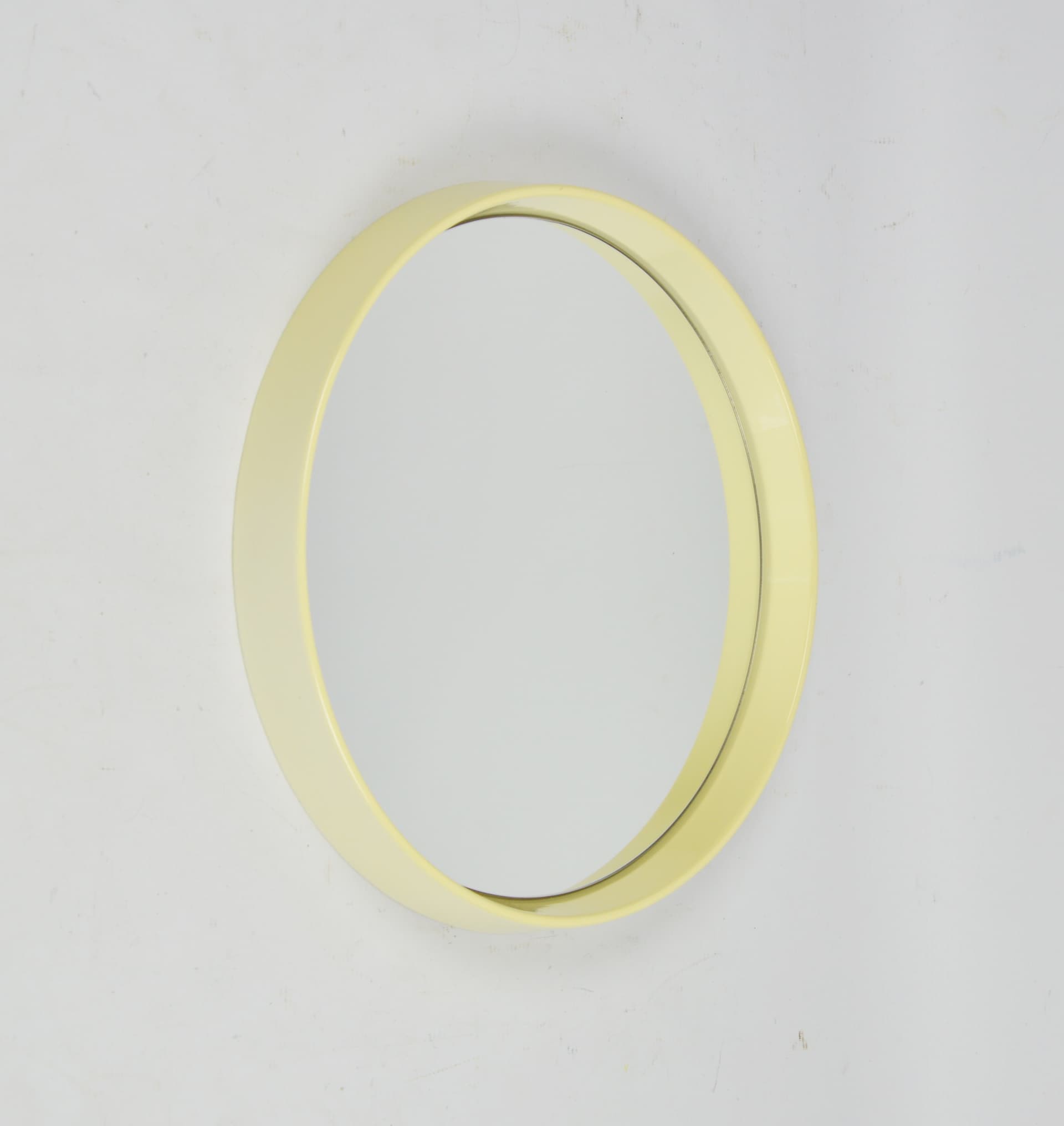 Okrągłe lustro w głębokiej ramie, lata 70 - 167977