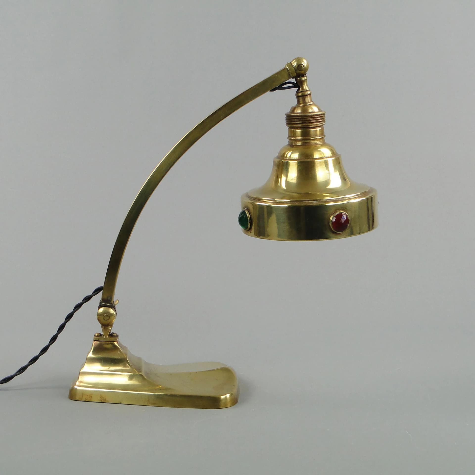 Lampa biurkowa secesyjna, złocista, mosiądz, Szwecja, lata 10. - 10927