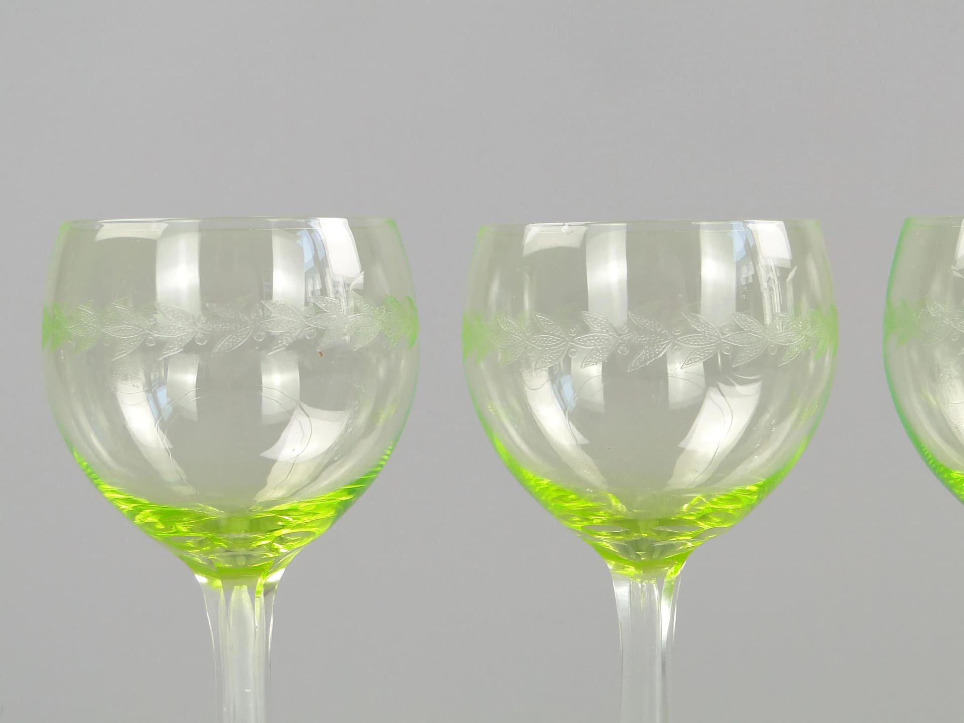 Set of Five Art Nouveau Wine Goblets, uranium glass, crystal glass, Józefina Glassworks, Poland, early 20th c. - 10888