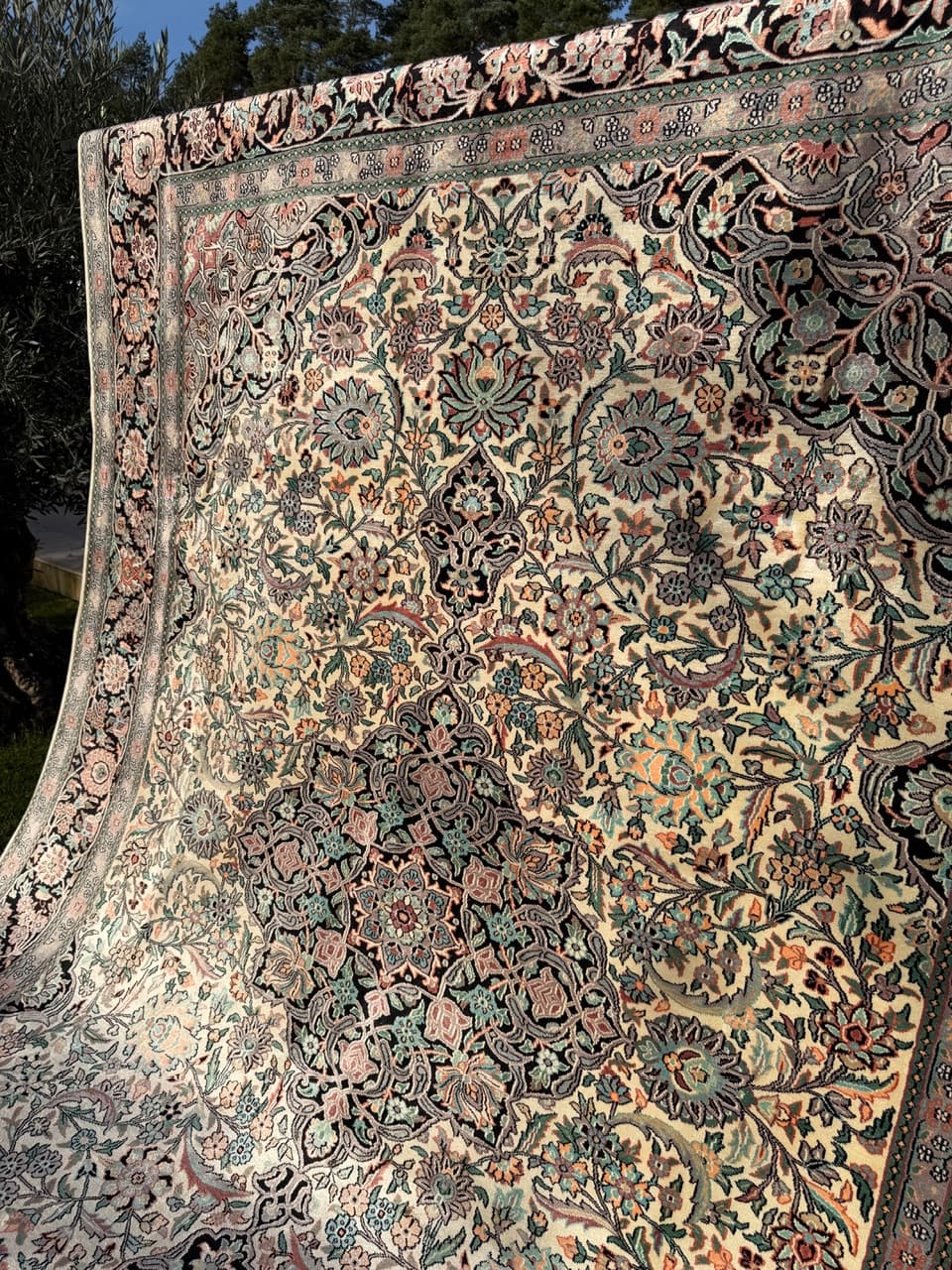 Dywan Ghoum, 380x270 cm, kość słoniowa, jedwab, Indie - 168294