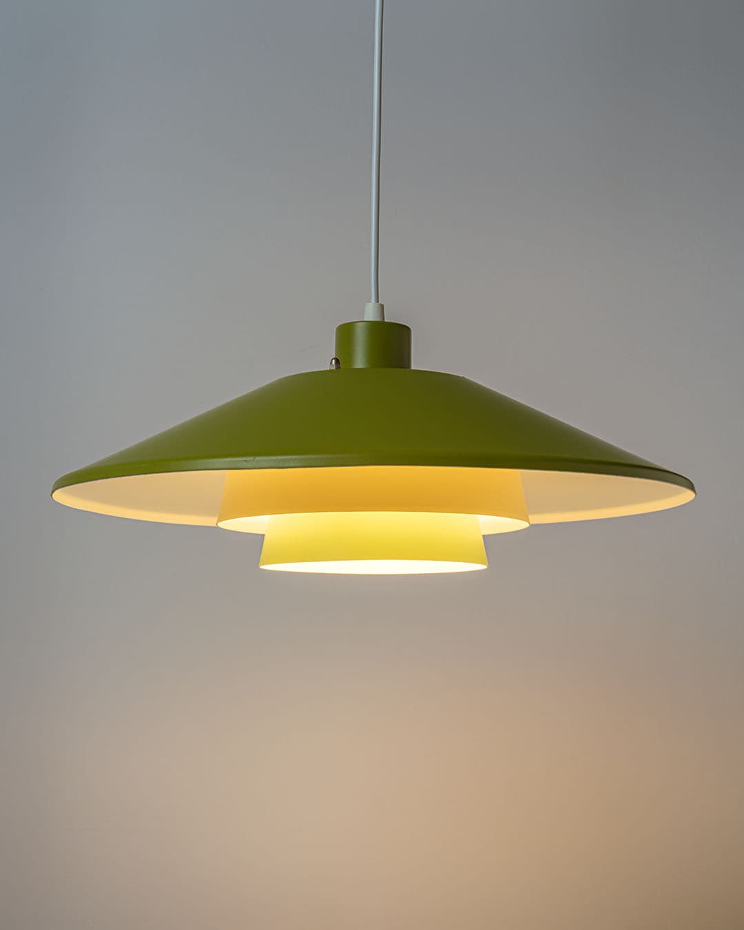 Lampa wisząca Dana Light, oliwkowa zieleń, metal, Dania - 168430