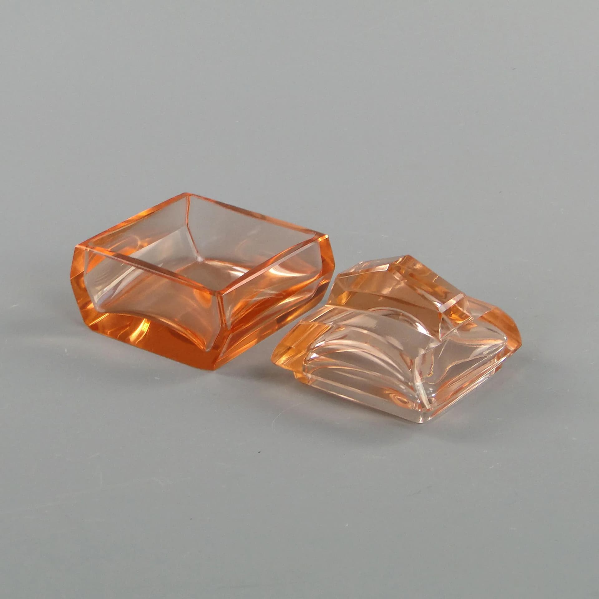 Bonbonniere Art Deco, orange crystal glass, Moser, Czech Republic, 1960s. - 11009