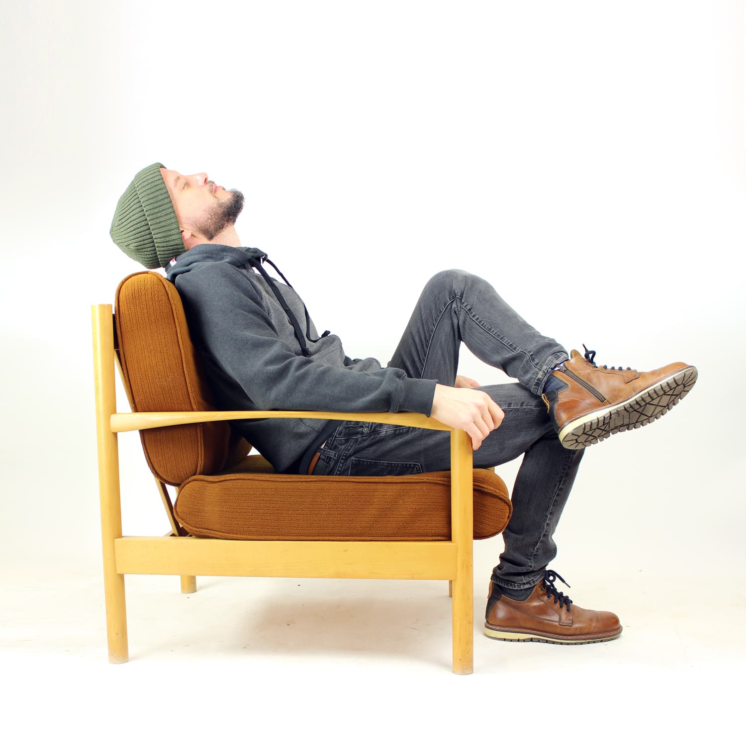 Fotel, jasny brąz, dąb, Czechosłowacja, lata 60. - 168711