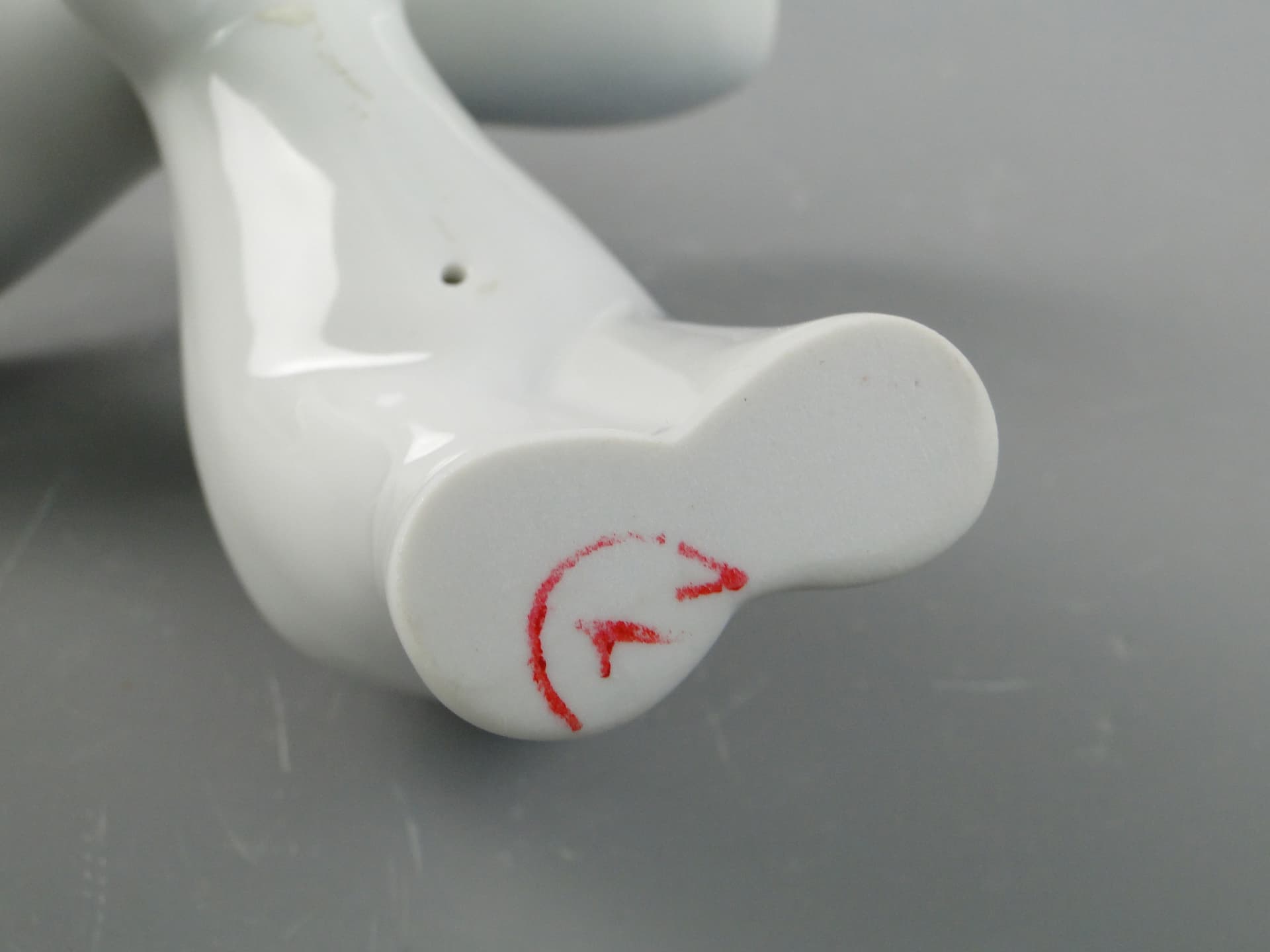 Elephant figurine, white porcelain, Hollohaza, Hungary, 1980s. - 169118