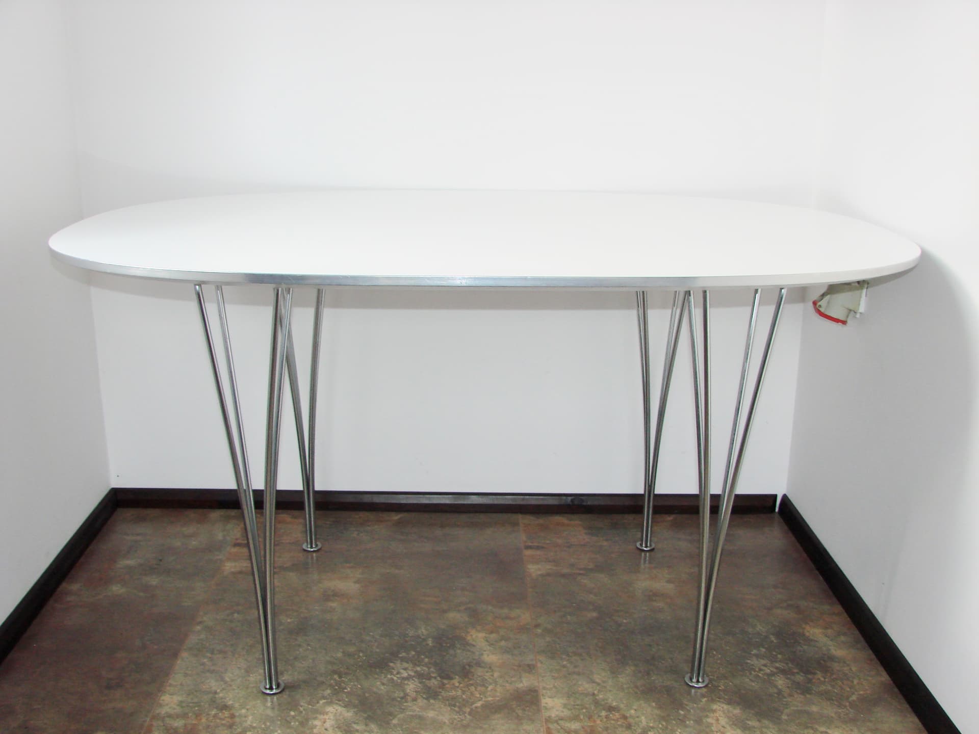 Stół Superellipse 130x90, biały laminat, Fritz Hansen, Dania, lata 90. - 169274