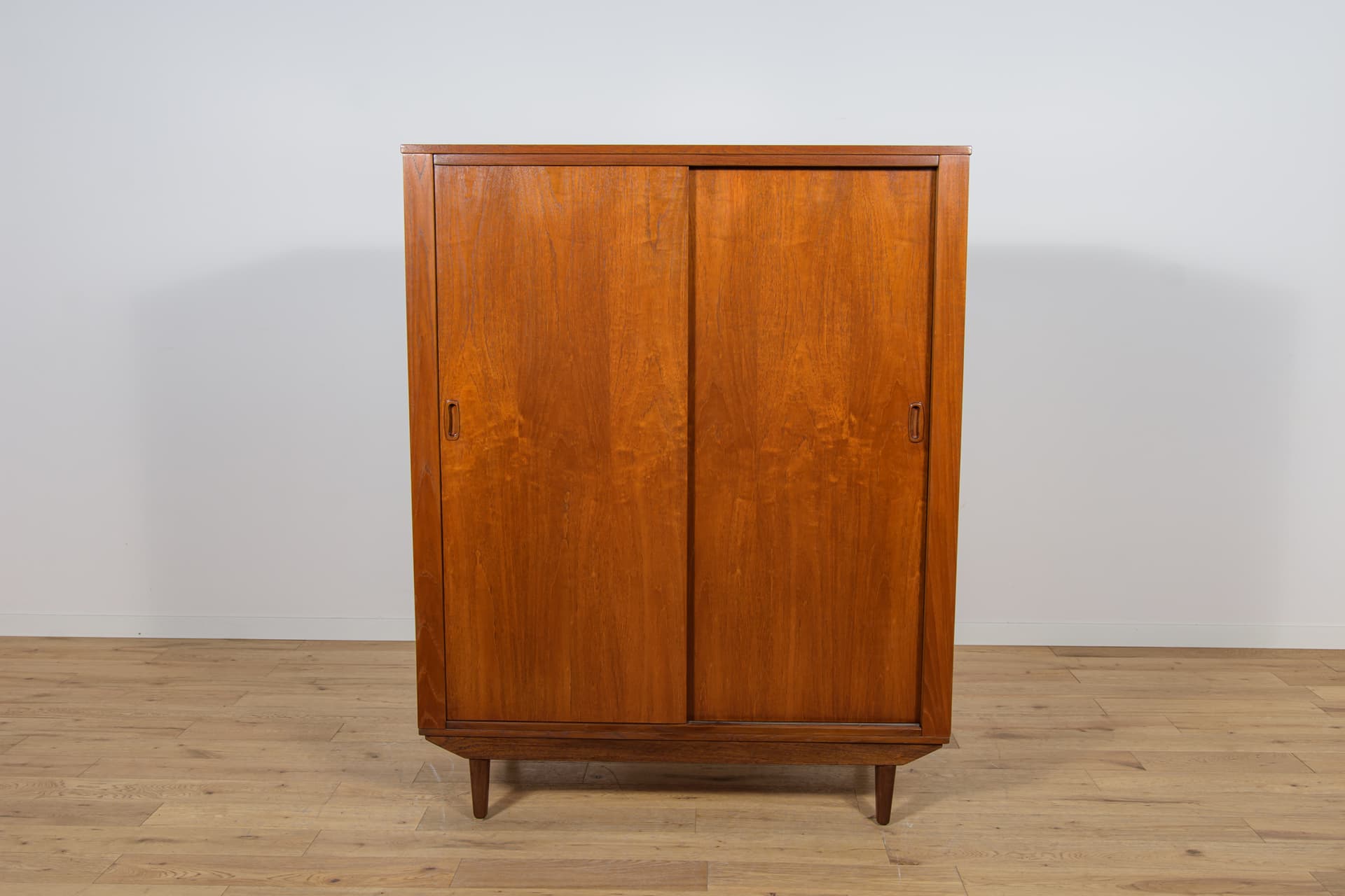 Szafa, tek brązowy, Wielka Brytania, lata 60. - 169555