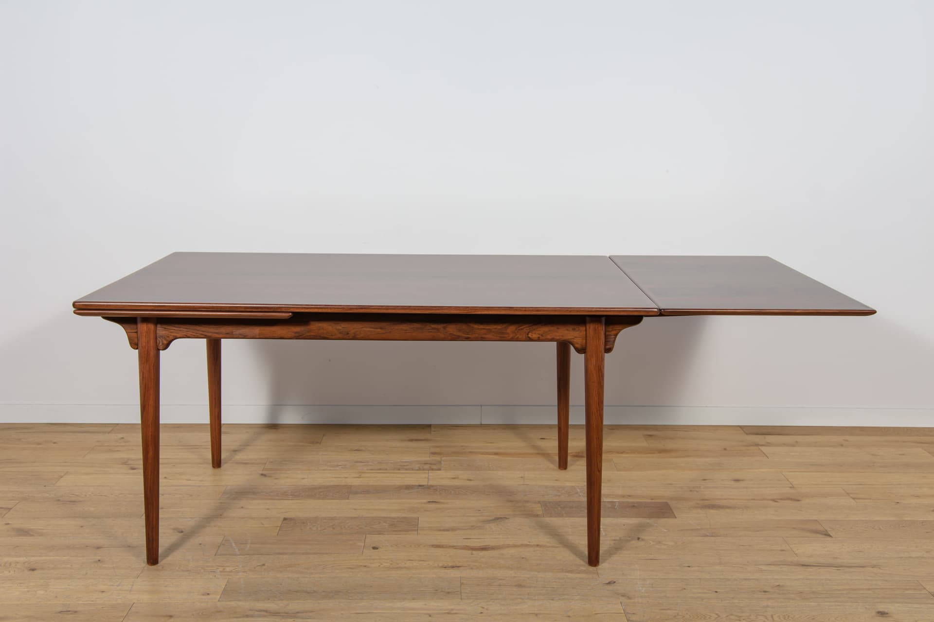 Dining Table Model 54, brown rosewood, by G. Omann, Omann Jun, Denmark, 1960s. - 169597