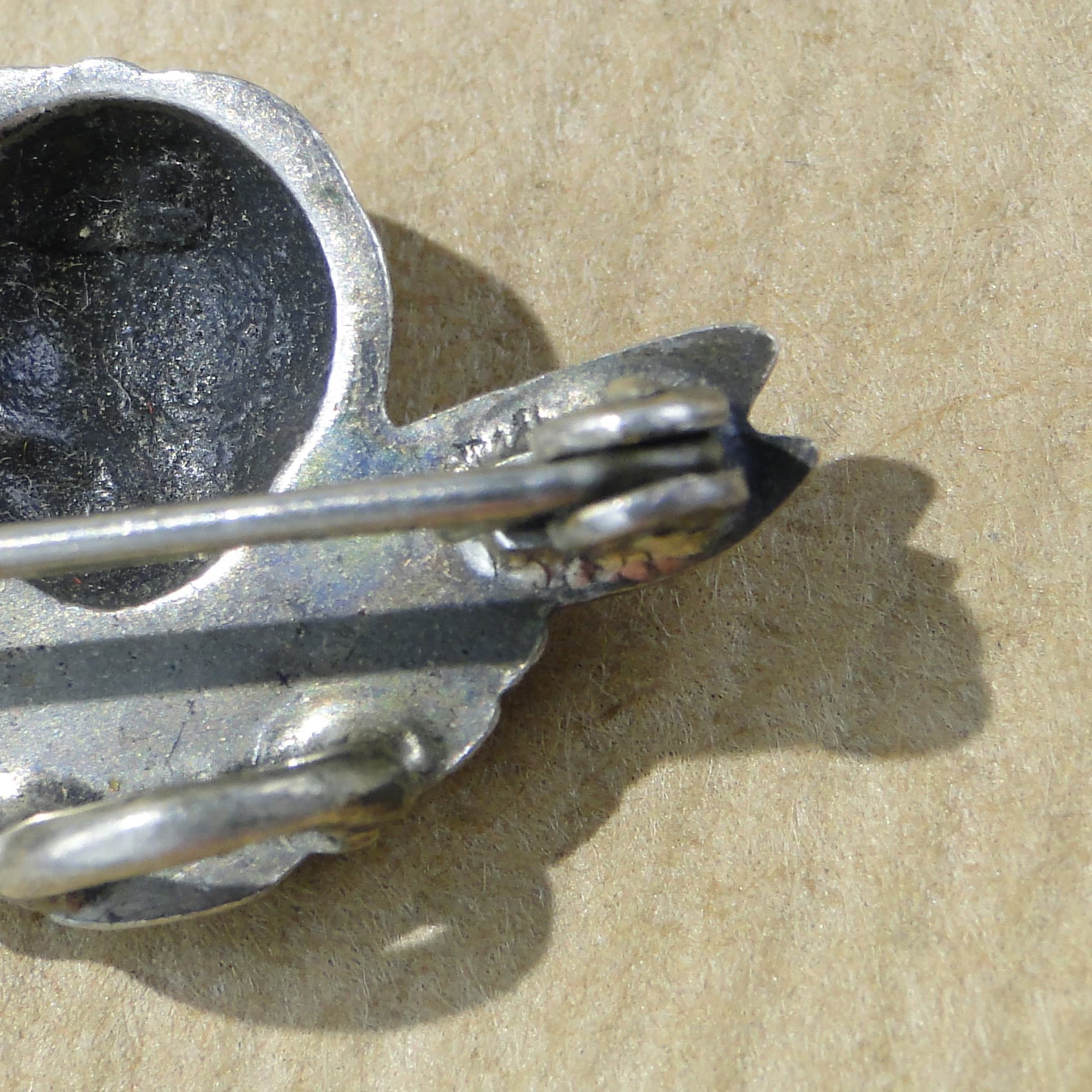 Srebrna broszka z cherubinem - 169669