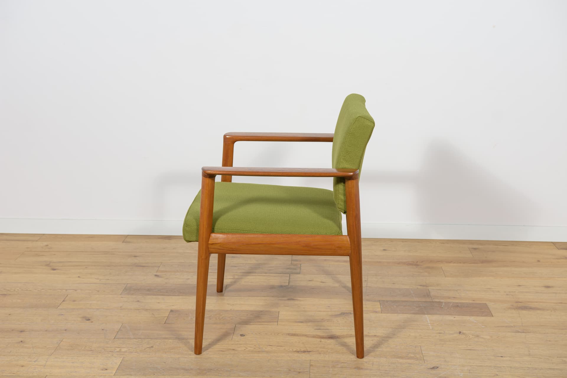 Fotel, tkanina zielona, teak, Dania, lata 60. - 169742