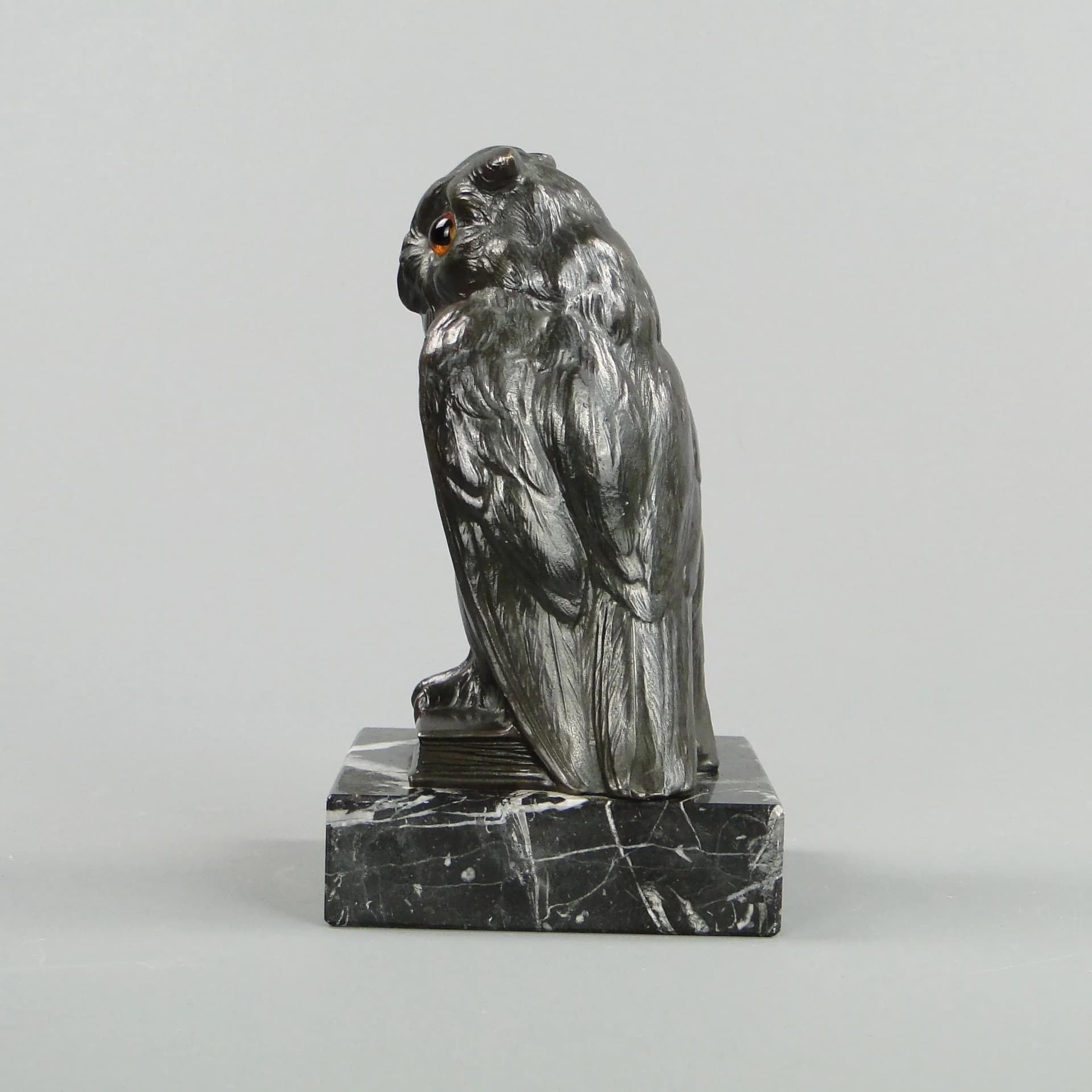 Owl figurine, Art Deco, dark brown metal, black marble, Austria, 1920s - 11154