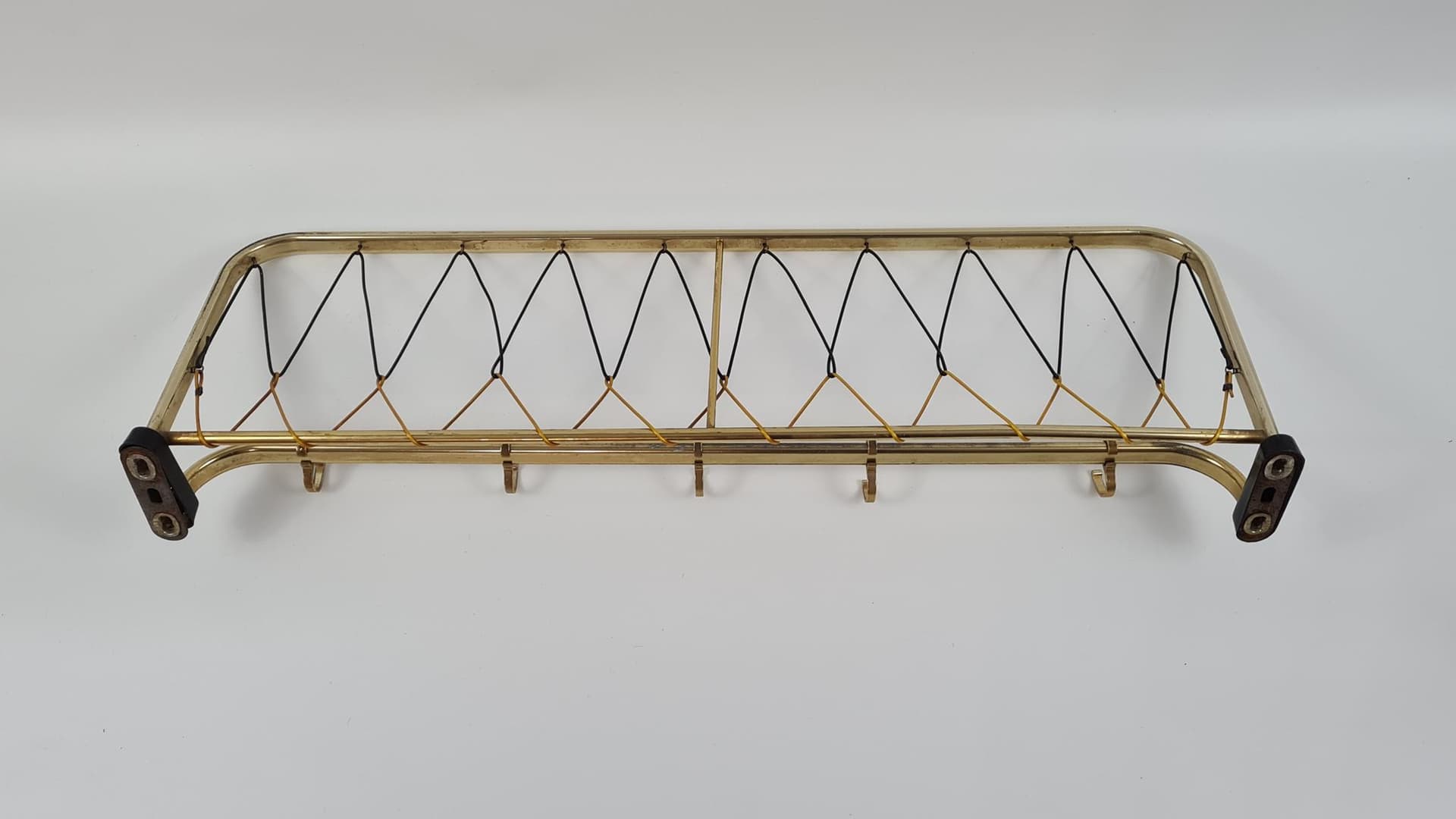 Wieszak ścienny z półką, rockabilly, złoty, Niemcy, lata 70. - 170140