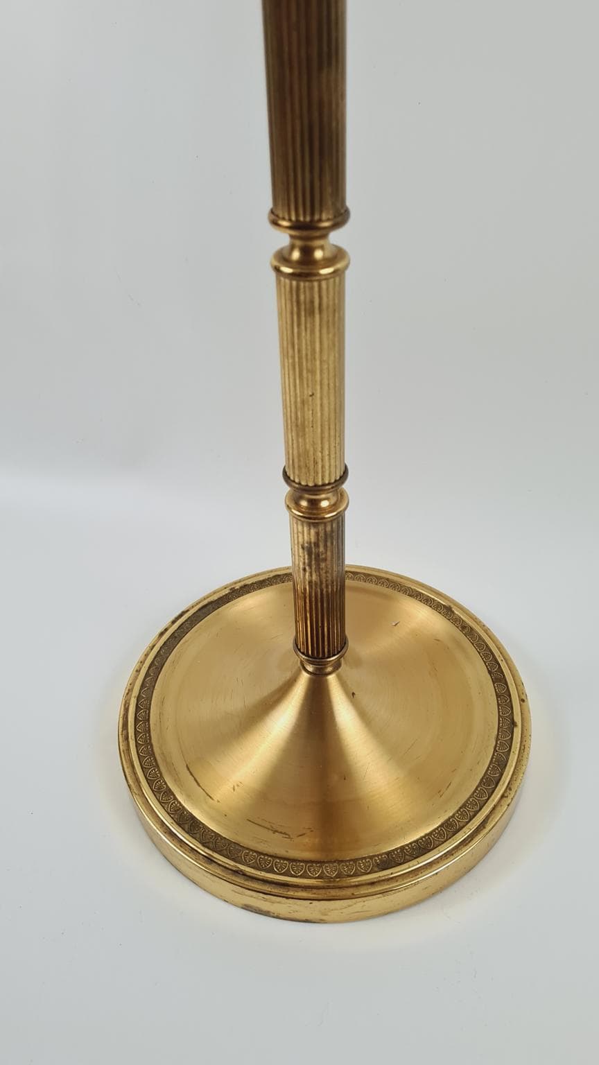 Standing Ashtray Hollywood Regency, golden brass, 1950s - 170149
