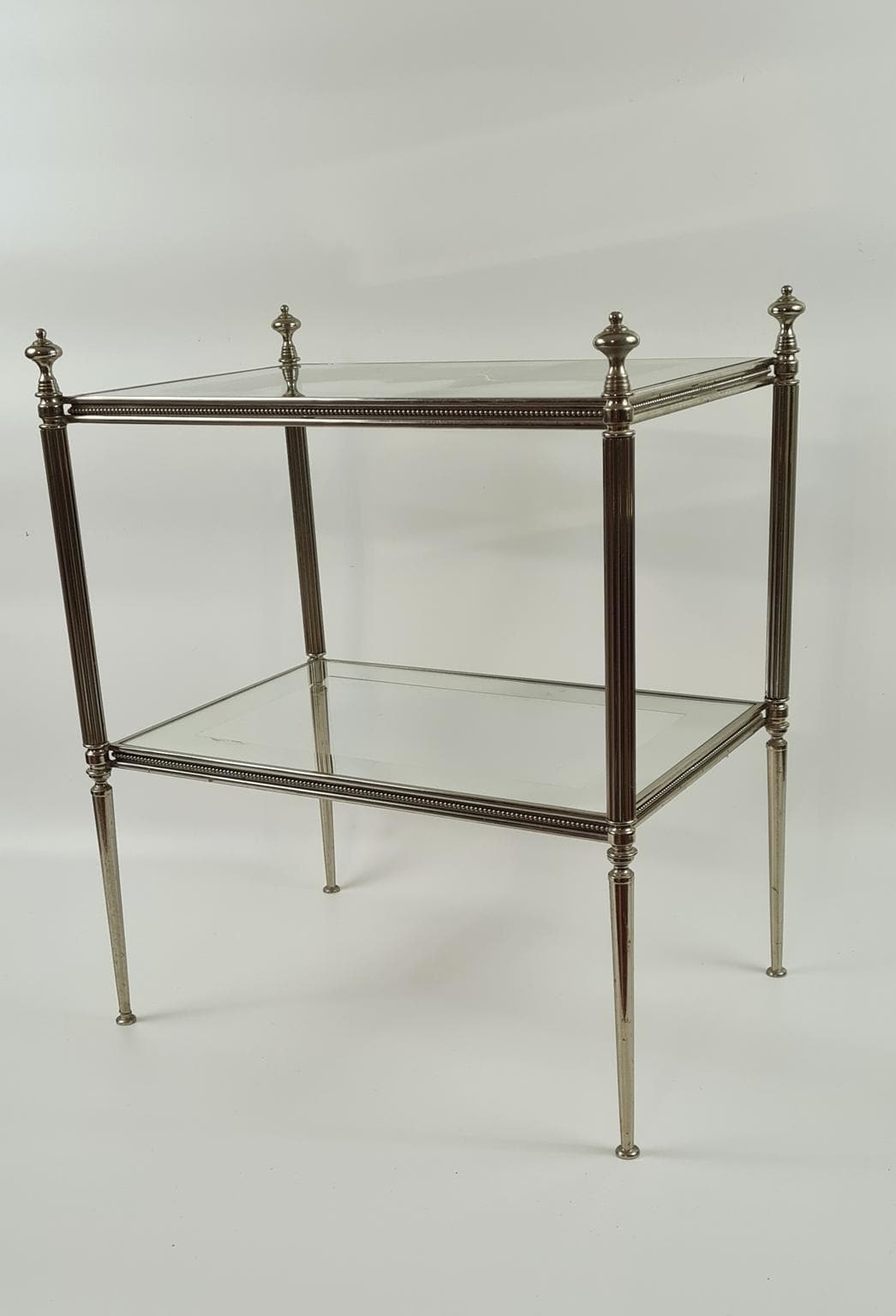 Stolik pomocniczy, srebro, mosiądz platerowany srebrem, szkło eglomise, Francja, lata 50. - 170156