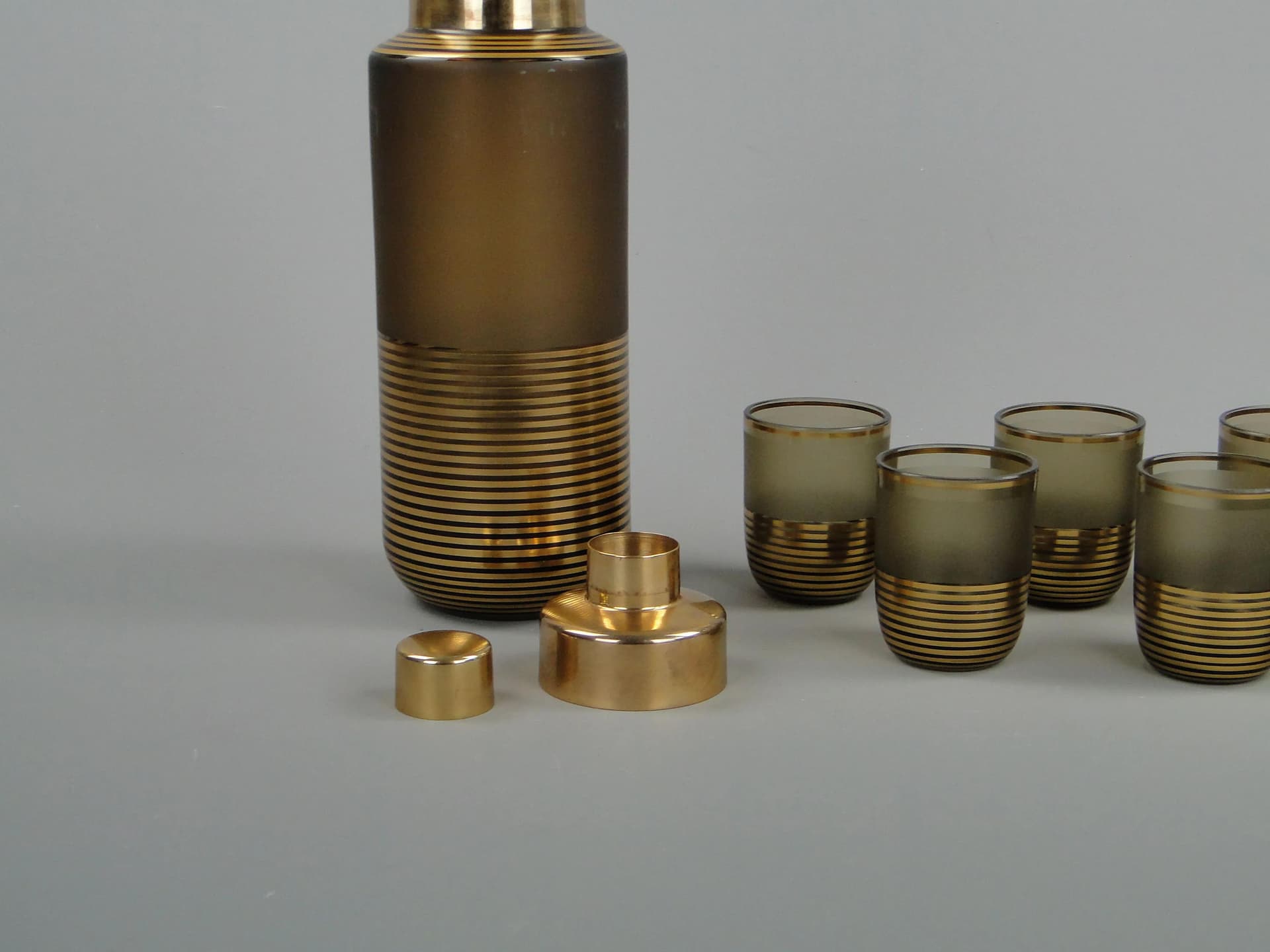 Drinkware set, topaz brown glass, gilt, Borocrystal Chribska, Czechoslovakia, 1950s. - 11083