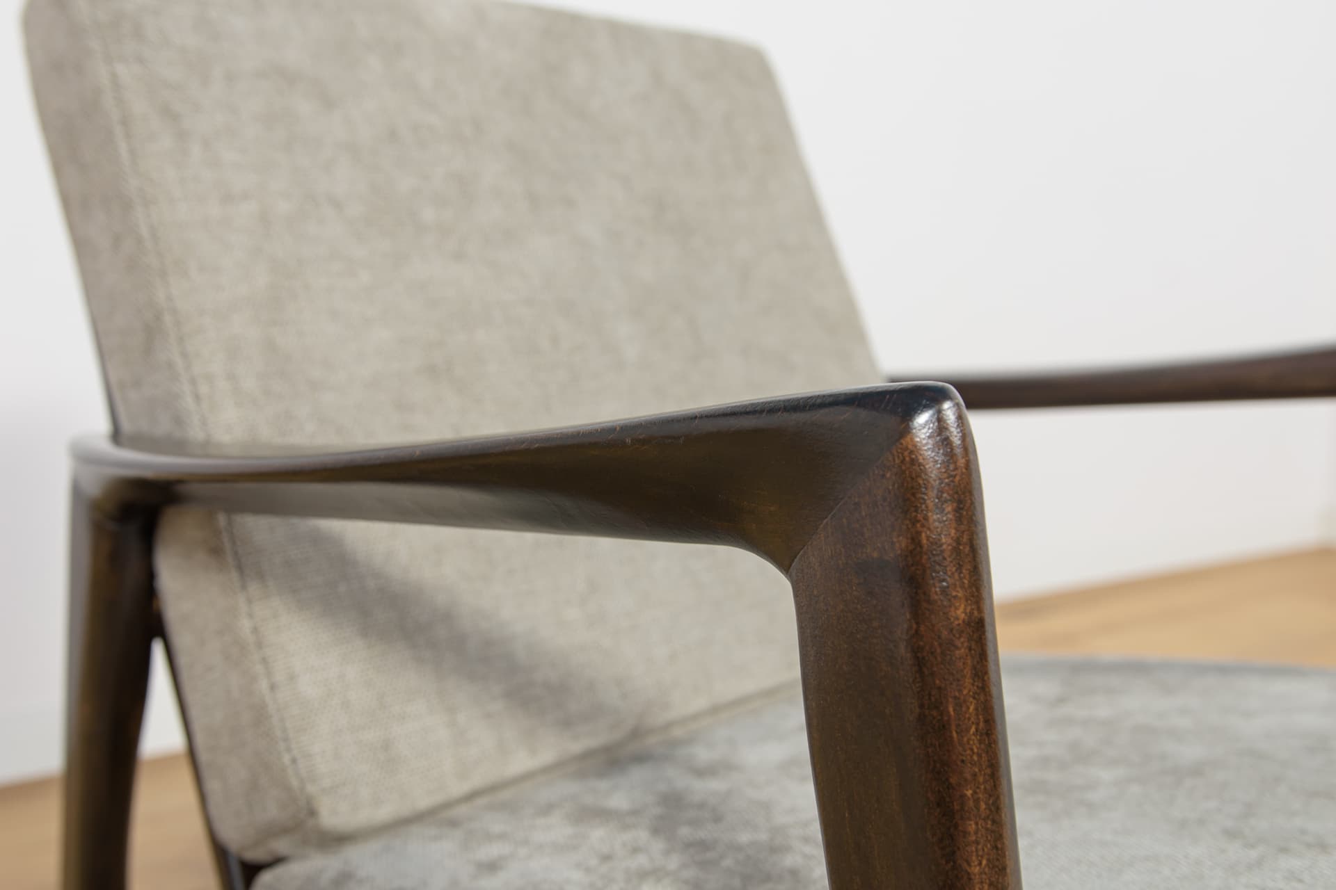 Para foteli 300-139, buk palisander, tkanina szara, Swarzędzka Fabryka Mebli, Polska, lata 60. - 170766