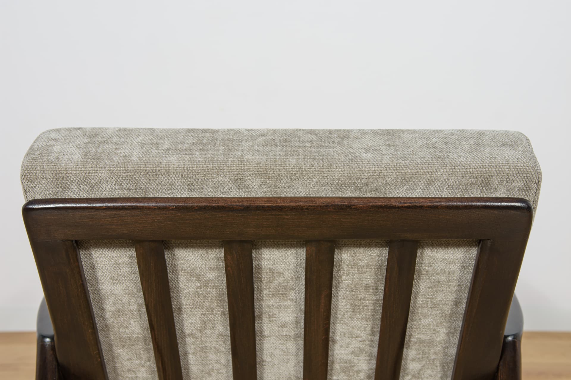 Para foteli 300-139, buk palisander, tkanina szara, Swarzędzka Fabryka Mebli, Polska, lata 60. - 170767