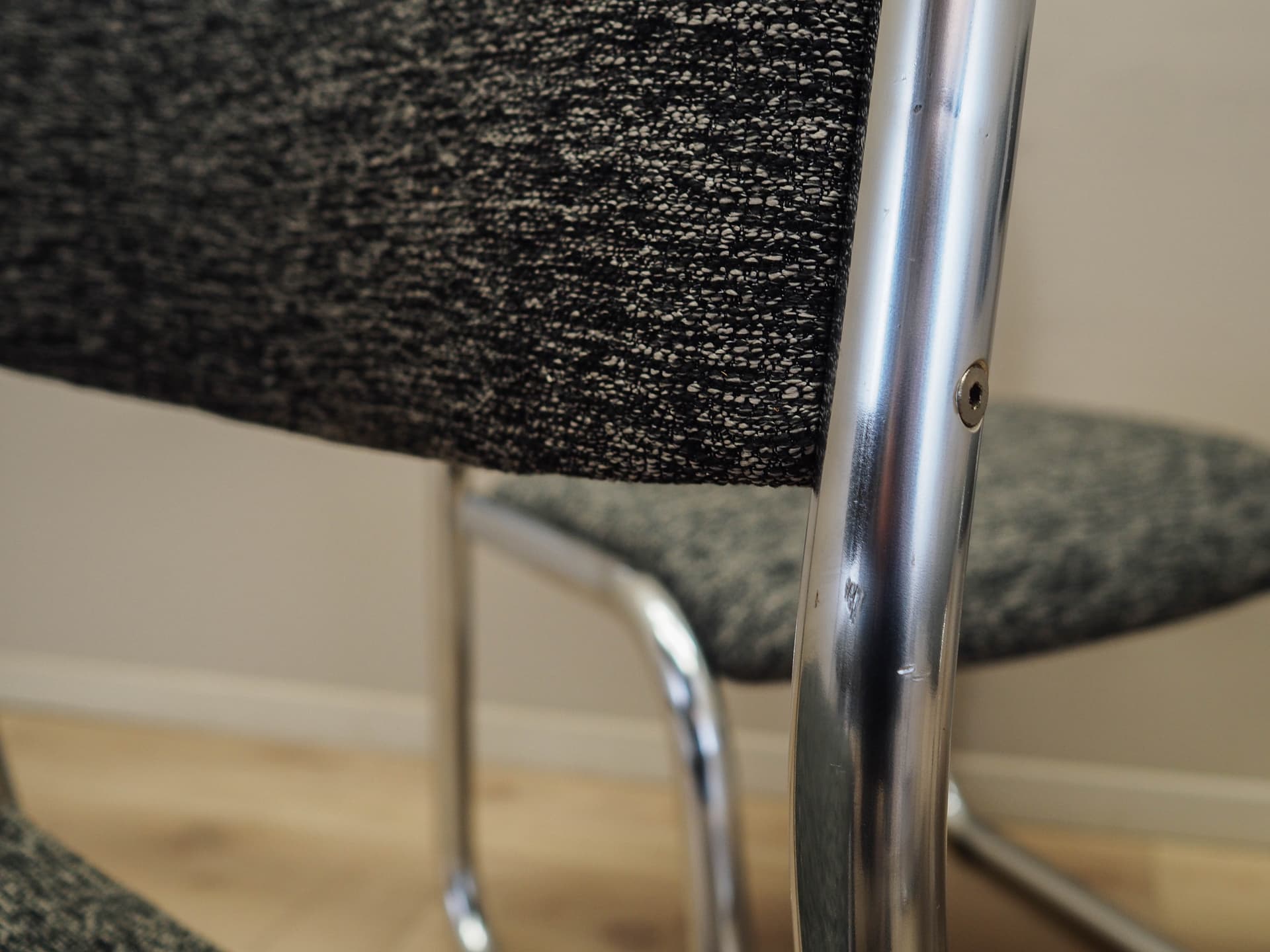 Komplet sześciu krzeseł, szary, metal chromowany, Włochy, lata 80. - 170798