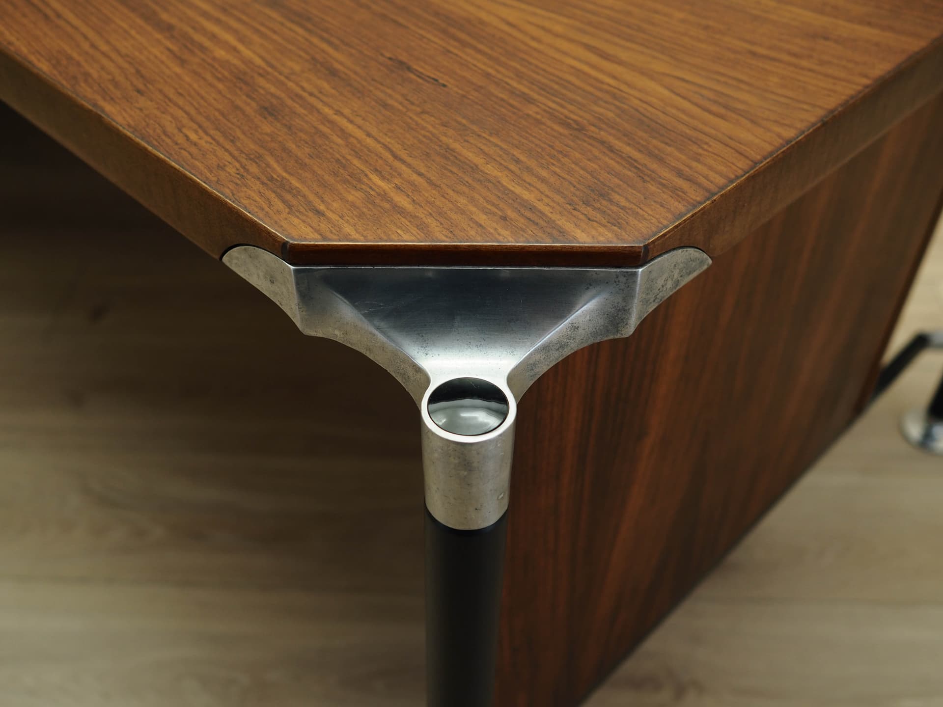 Desk, brown rosewood, black steel, by I. & L. Parisi, MIM Roma, Italy, 1970s. - 170826