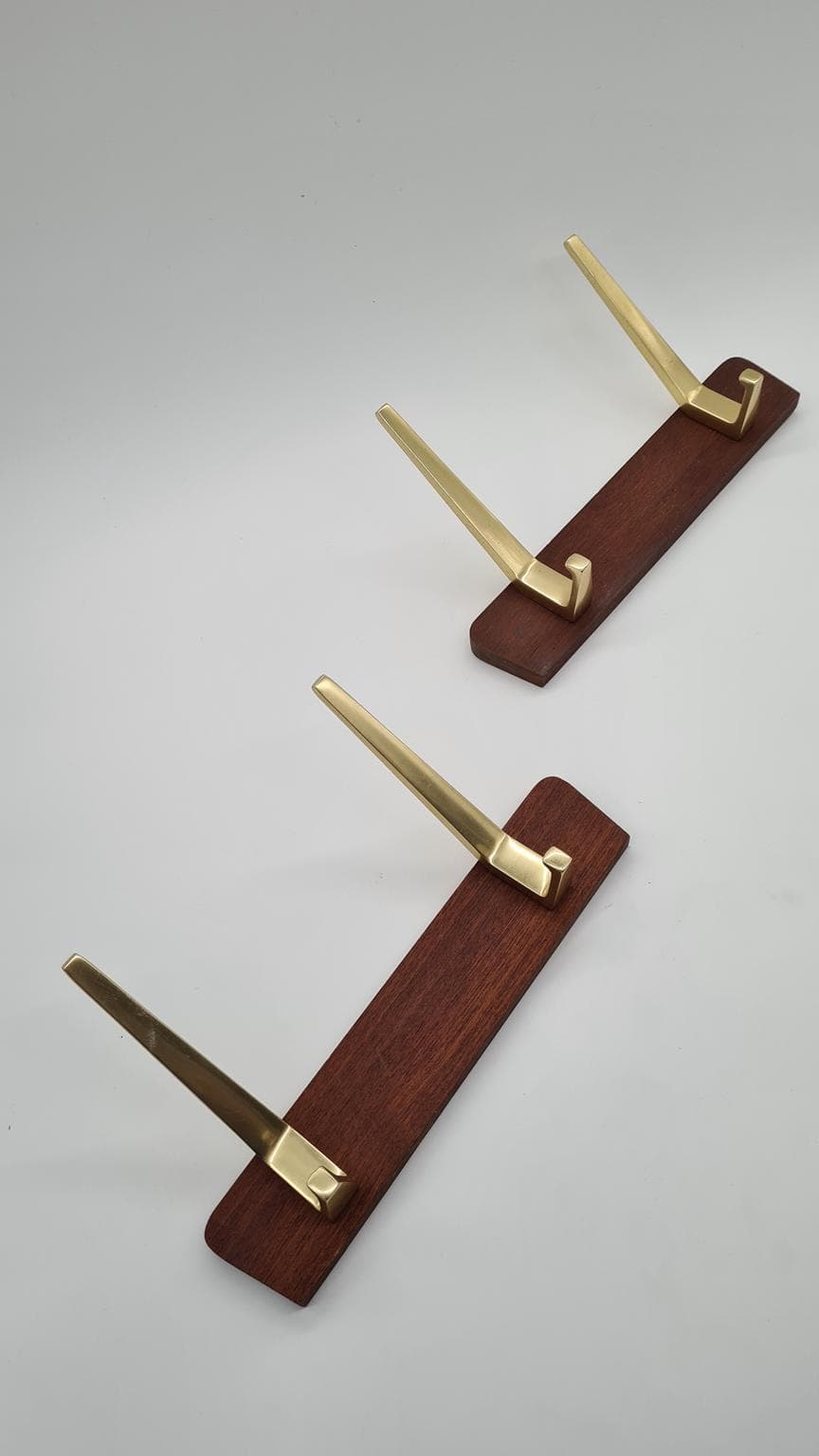 Para duńskich wieszaków ściennych z połowy XX wieku - 171477