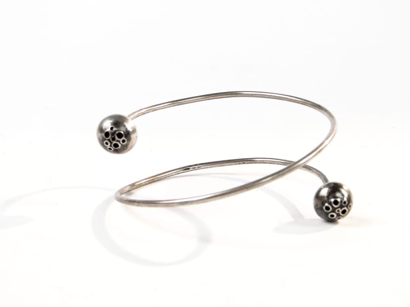 Bransoletka z makówkami, Rytosztuka, lata 60.