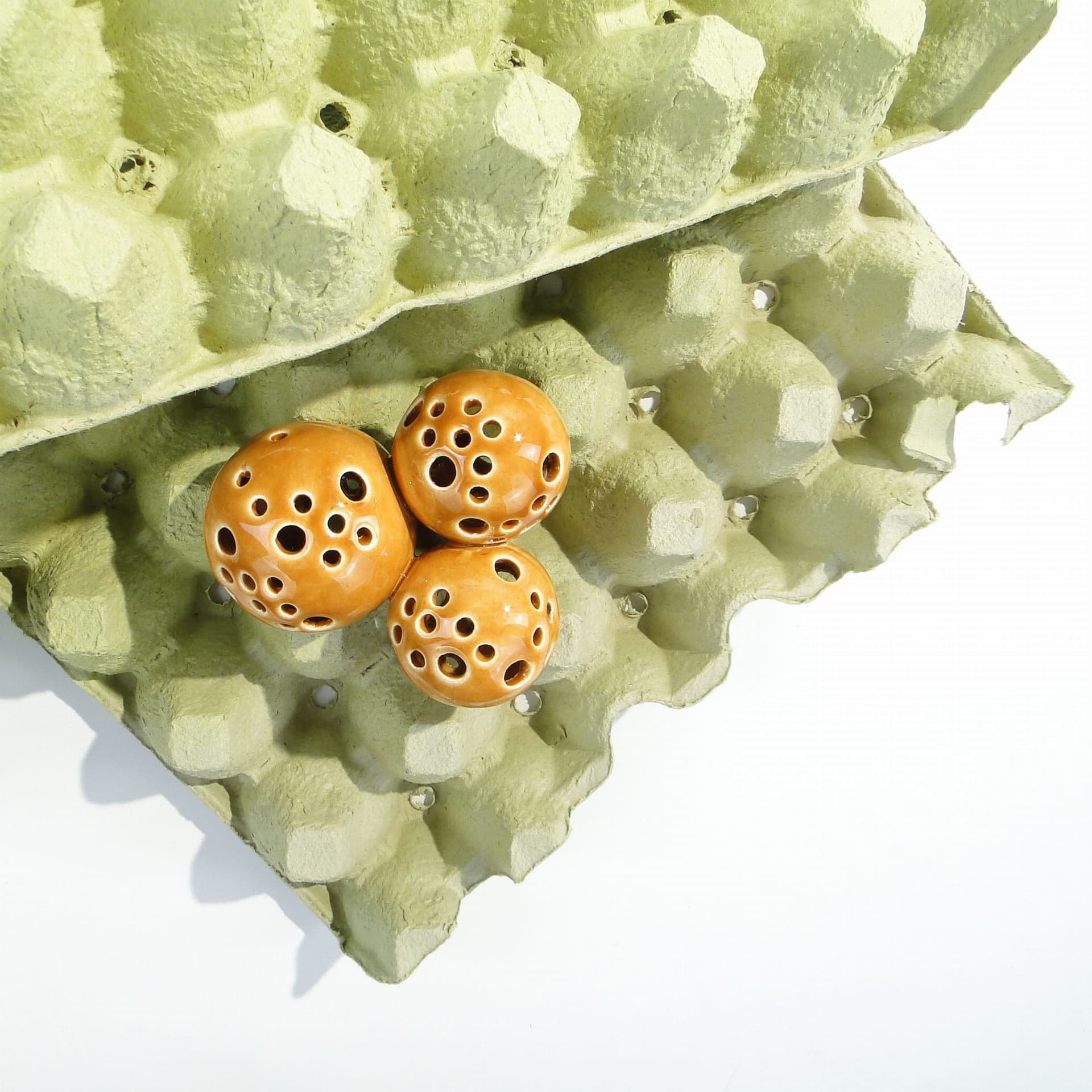 Ikebana Meteoryt, brązowy jasny, ceramika, Polska, lata 60. - 171938