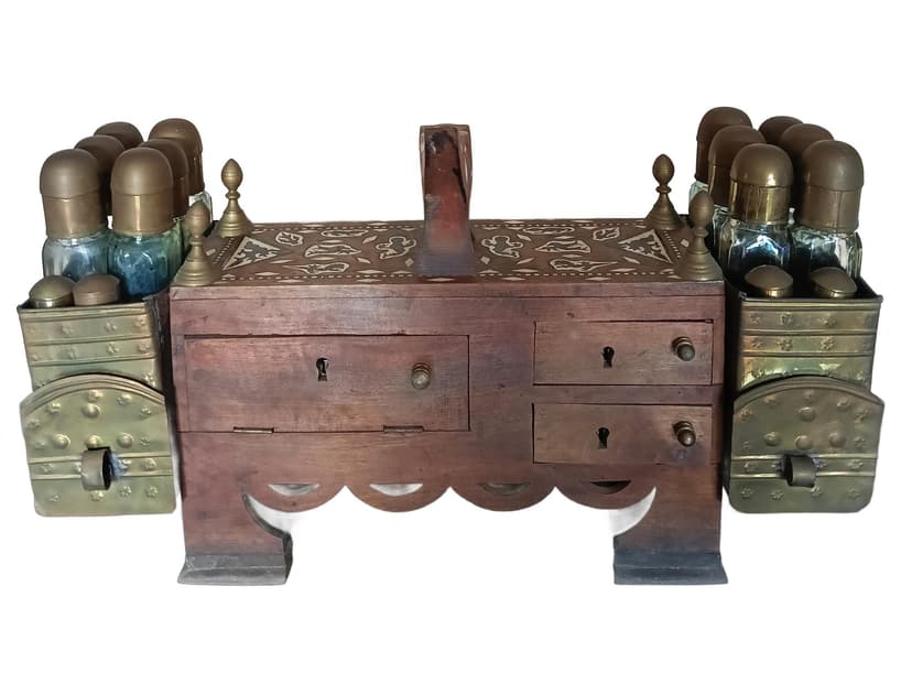 Zestaw pucybuta, brązowy, drewno mosiądz szkło, Maroko, lata 50.