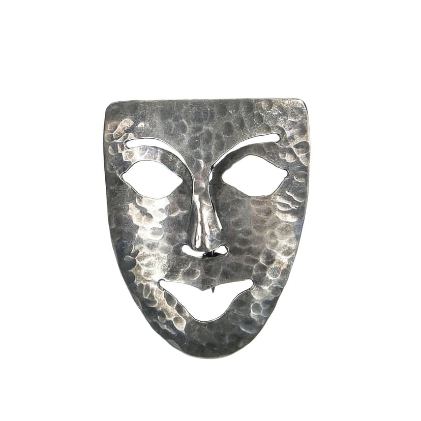 Broszka maska, srebro, Polska, lata 60.