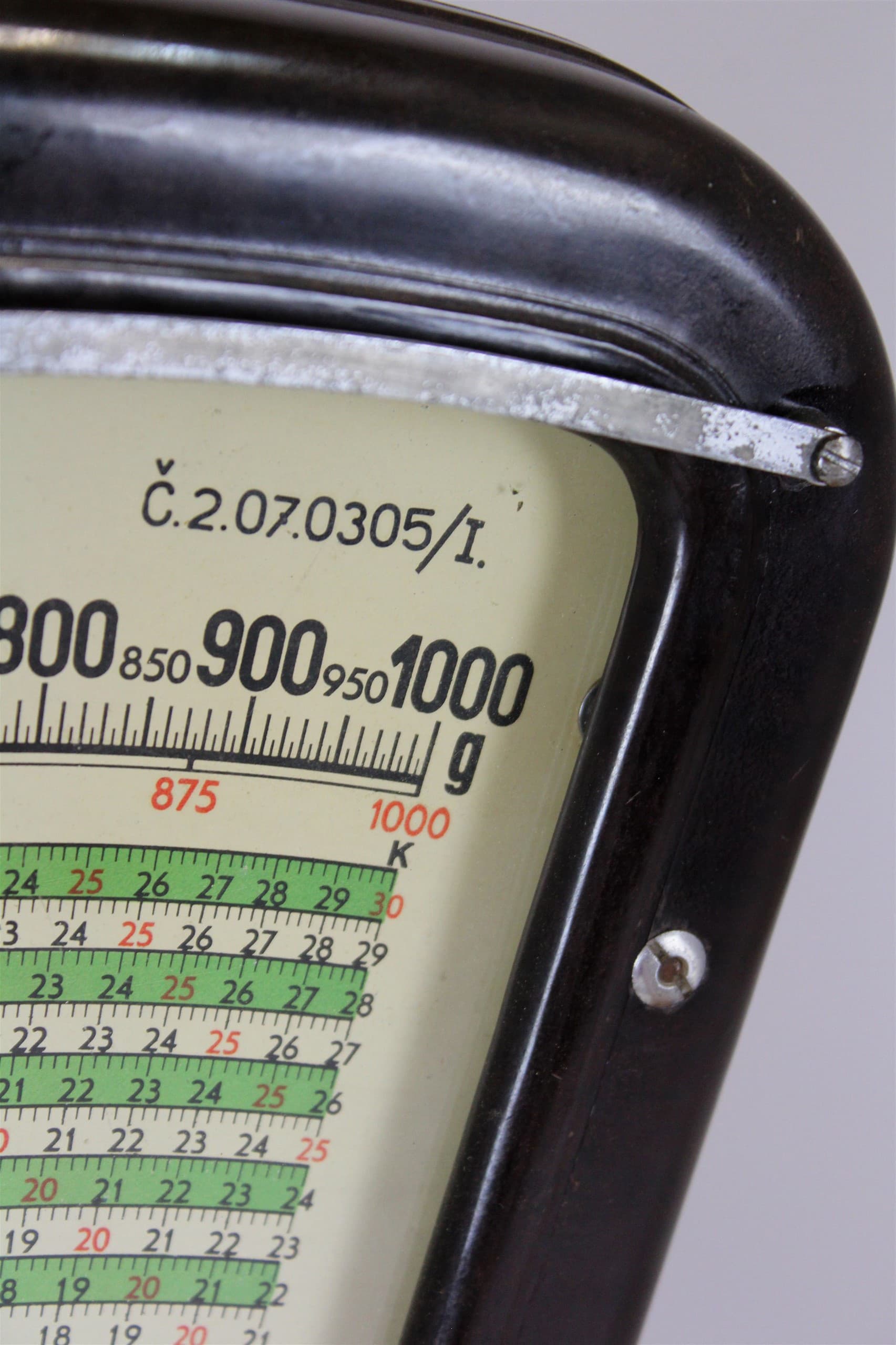 Waga sklepowa, ciemnobrązowy bakelit, Czechy, lata 40. - 172392