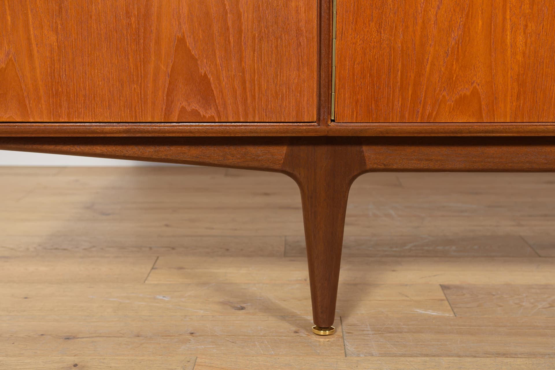 Komoda, teak brązowy jasny, proj. T. Robertson, McIntosh, Wielka Brytania, lata 60. - 172972