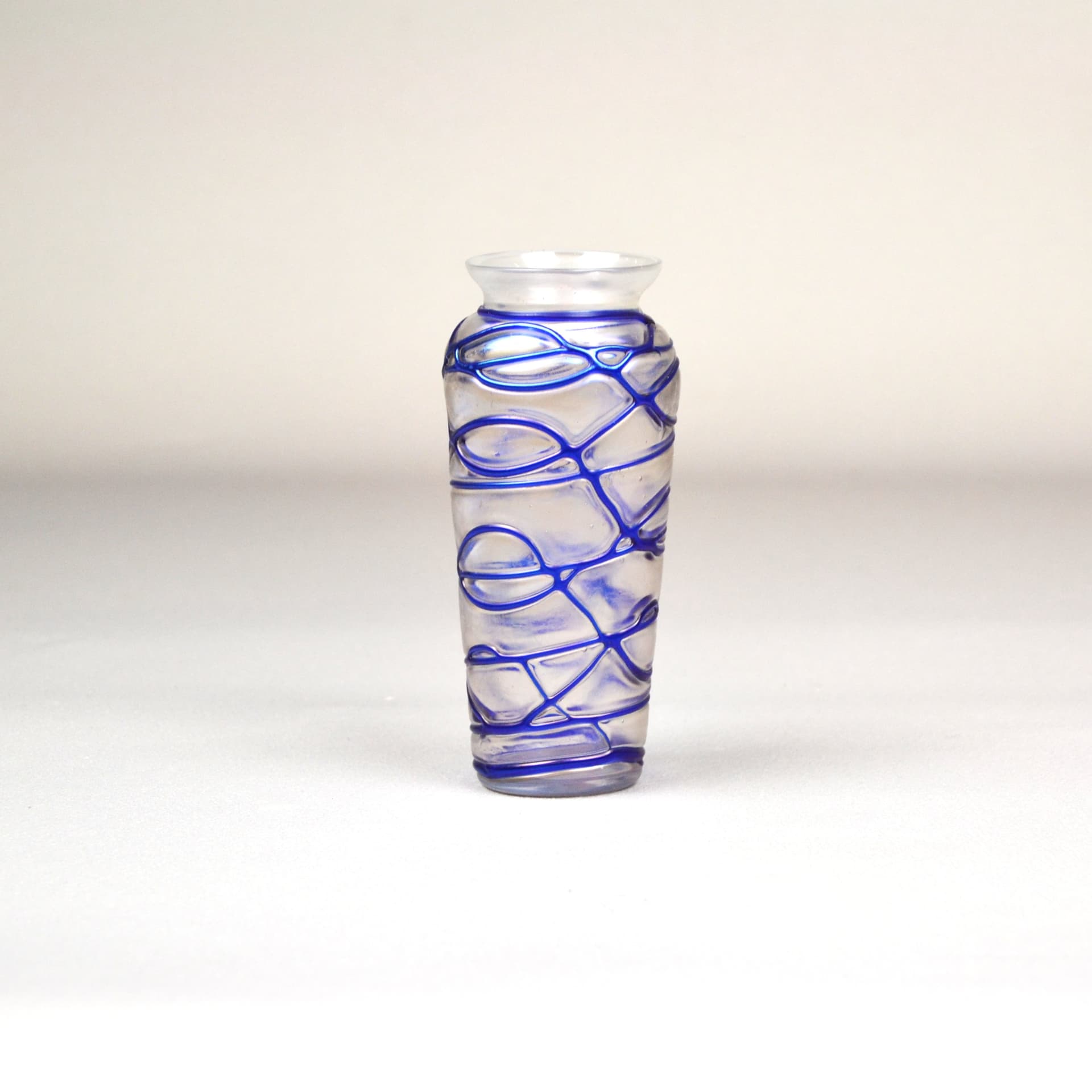 Wazon secesyjny, szkło mlecznobiałe, Pallme-Koenig, Czechy, początek XX w. - 1259