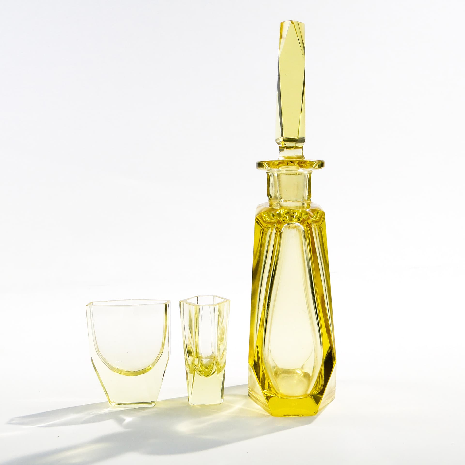 Serwis likierowy Art Deco, cytrynowy, szkło kryształowe, Moser, Czechy, lata 30. - 173399