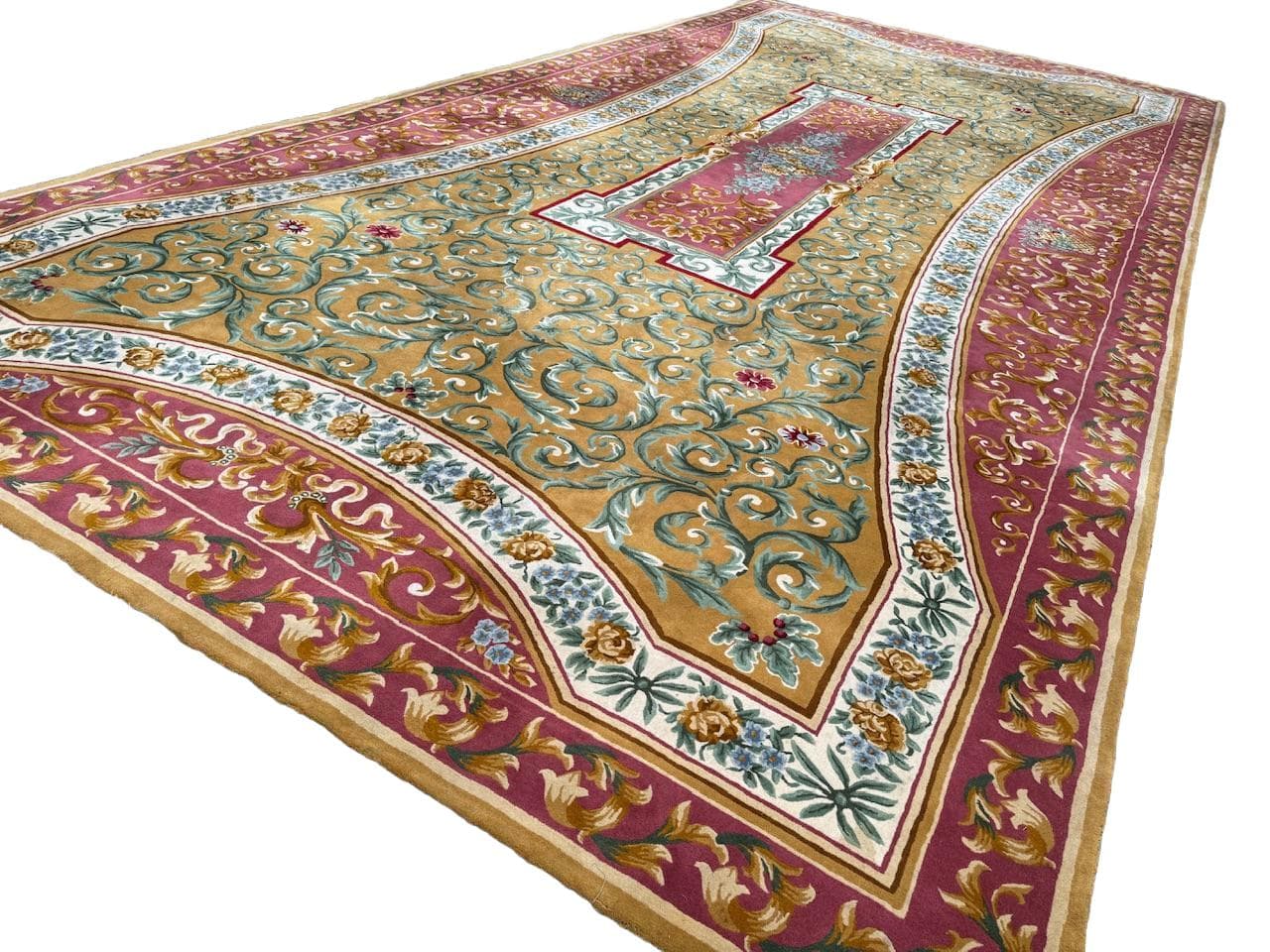 Dywan Aubusson 800x400 cm, złocisty, wełna, Francja, lata 90.