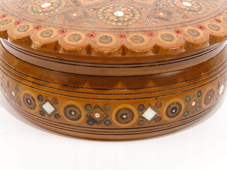 Duże cylindryczne pudełko huculskie z poł. XX w - 174076