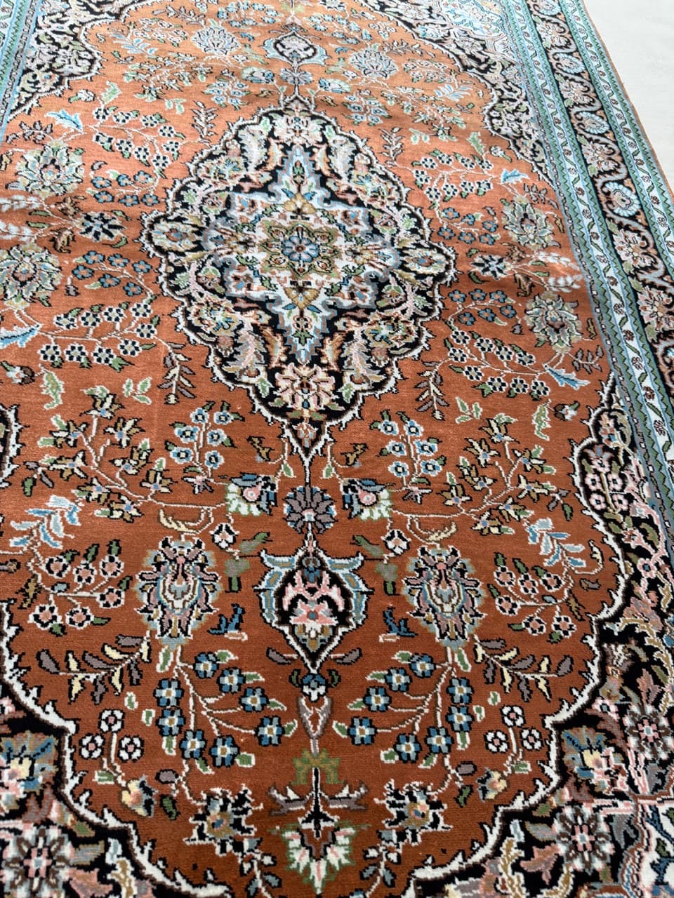 Rug Ghoum/Qom 205x125 cm, natural silk, India - 174445