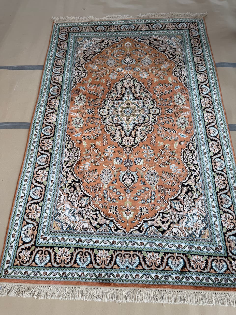 Rug Ghoum/Qom 205x125 cm, natural silk, India - 174453