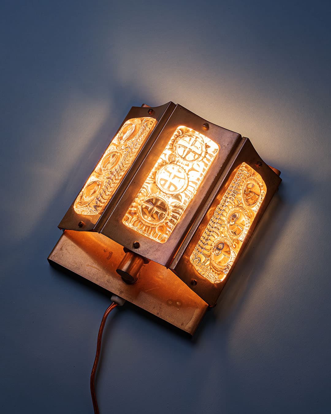 Wall sconce, silver crystal glass, brass, Vitrika, Denmark, 1970s. - 174626